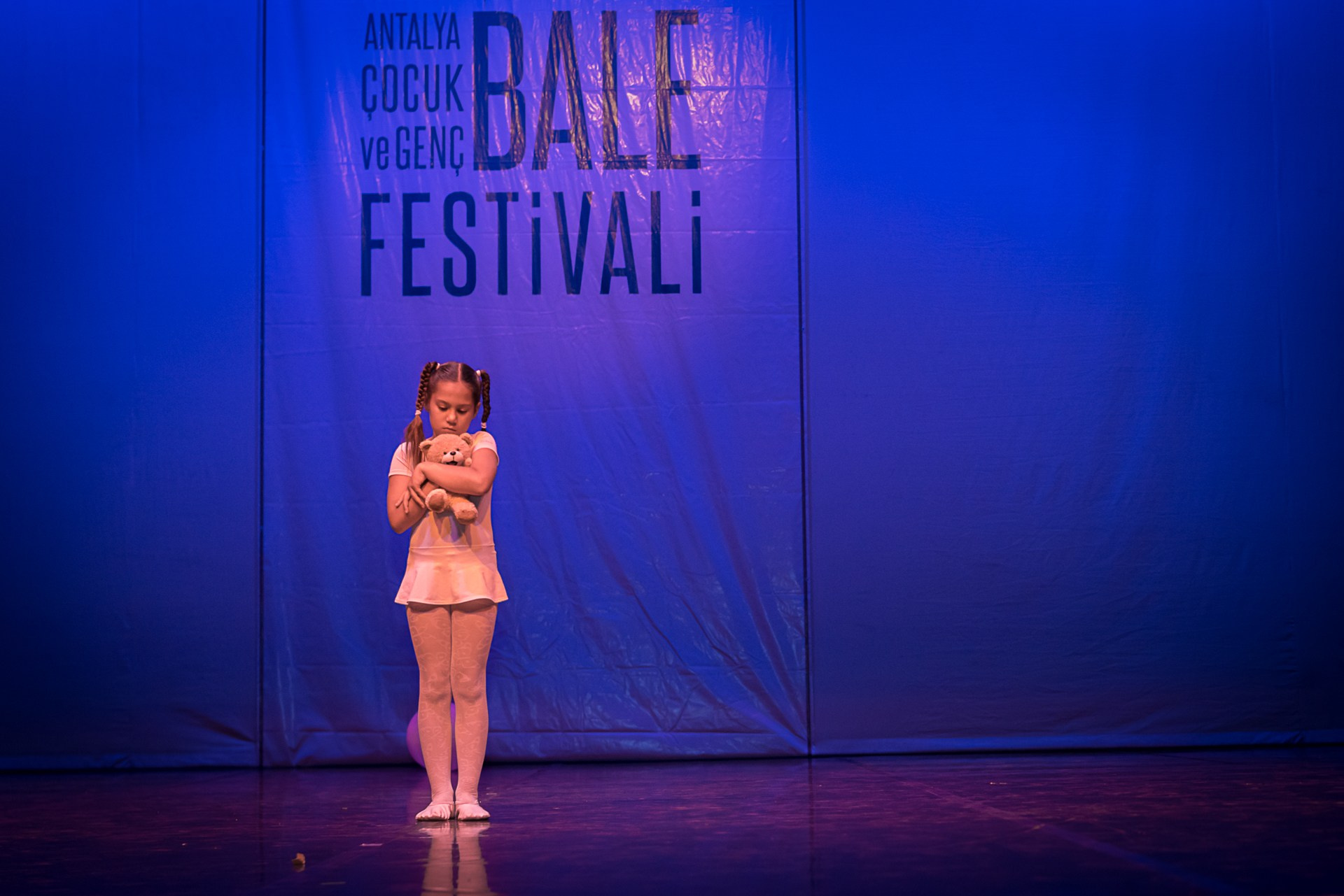 Producción de Eventos | 1er Festival Juvenil de Ballet en Antalya. Arte de Shanti Alex