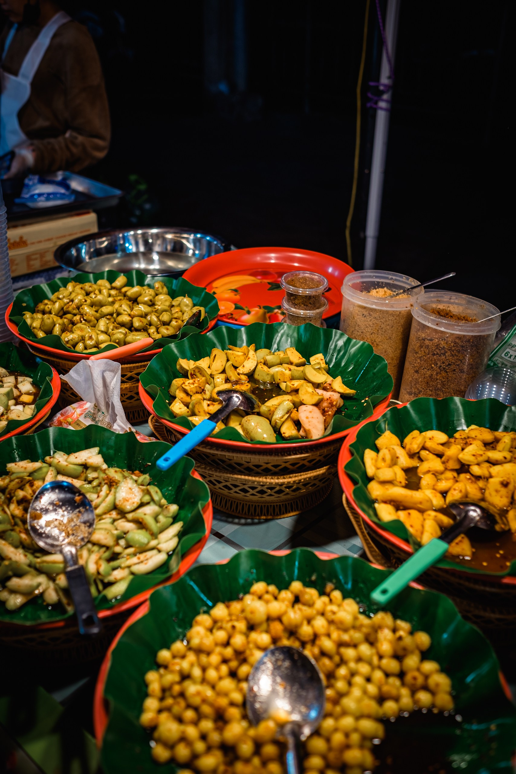 Ramkhamhaeng Night Market, Bangkok. Photographer in Seoul Dobrokvashina Natalya