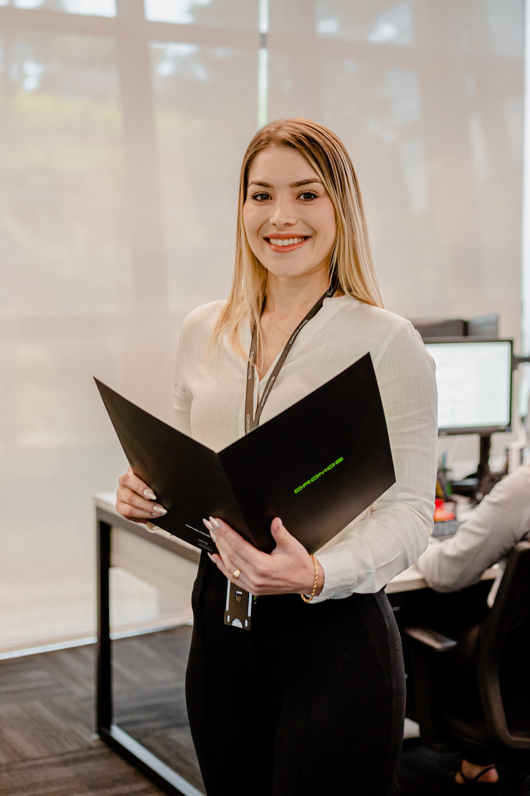 Fotografia de retrato corporativo para a empresa Dromos em Joinville