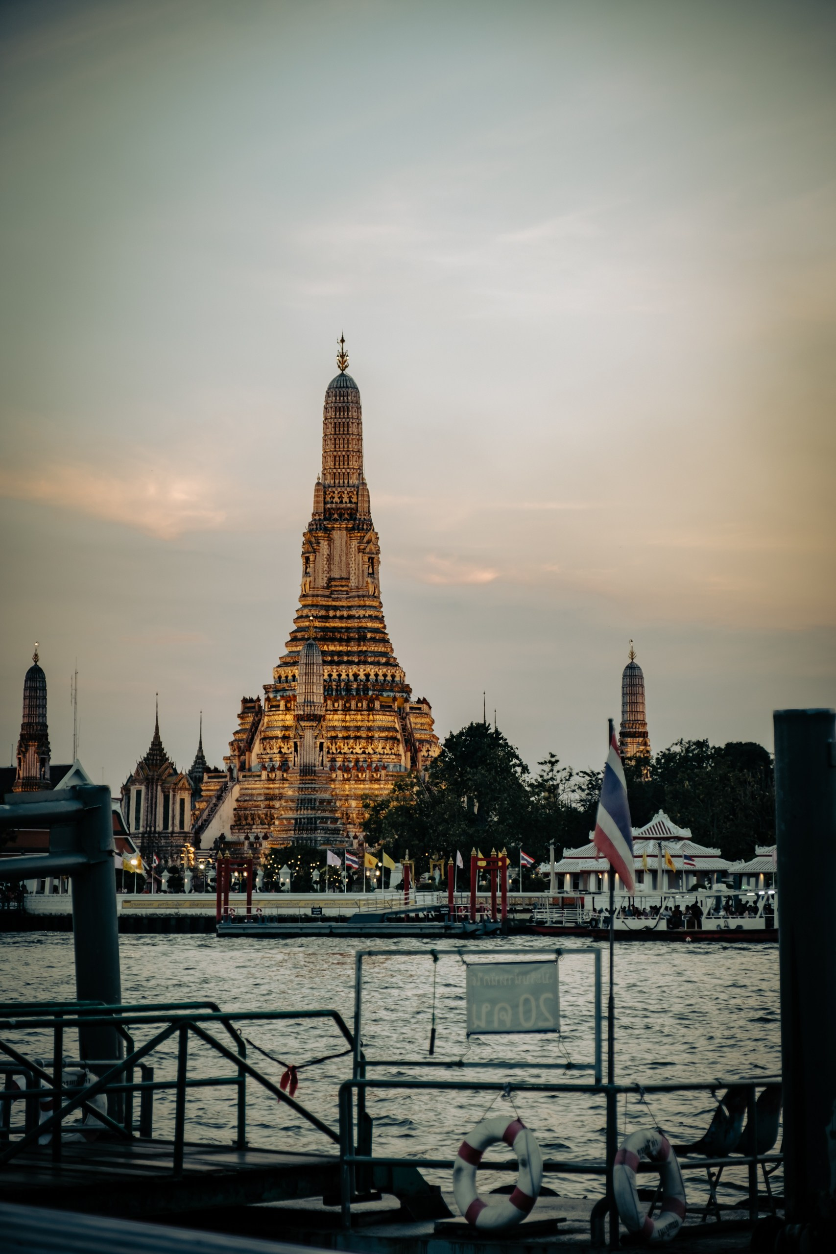 Wat Arun, Bangkok. Photographer in Seoul Dobrokvashina Natalya