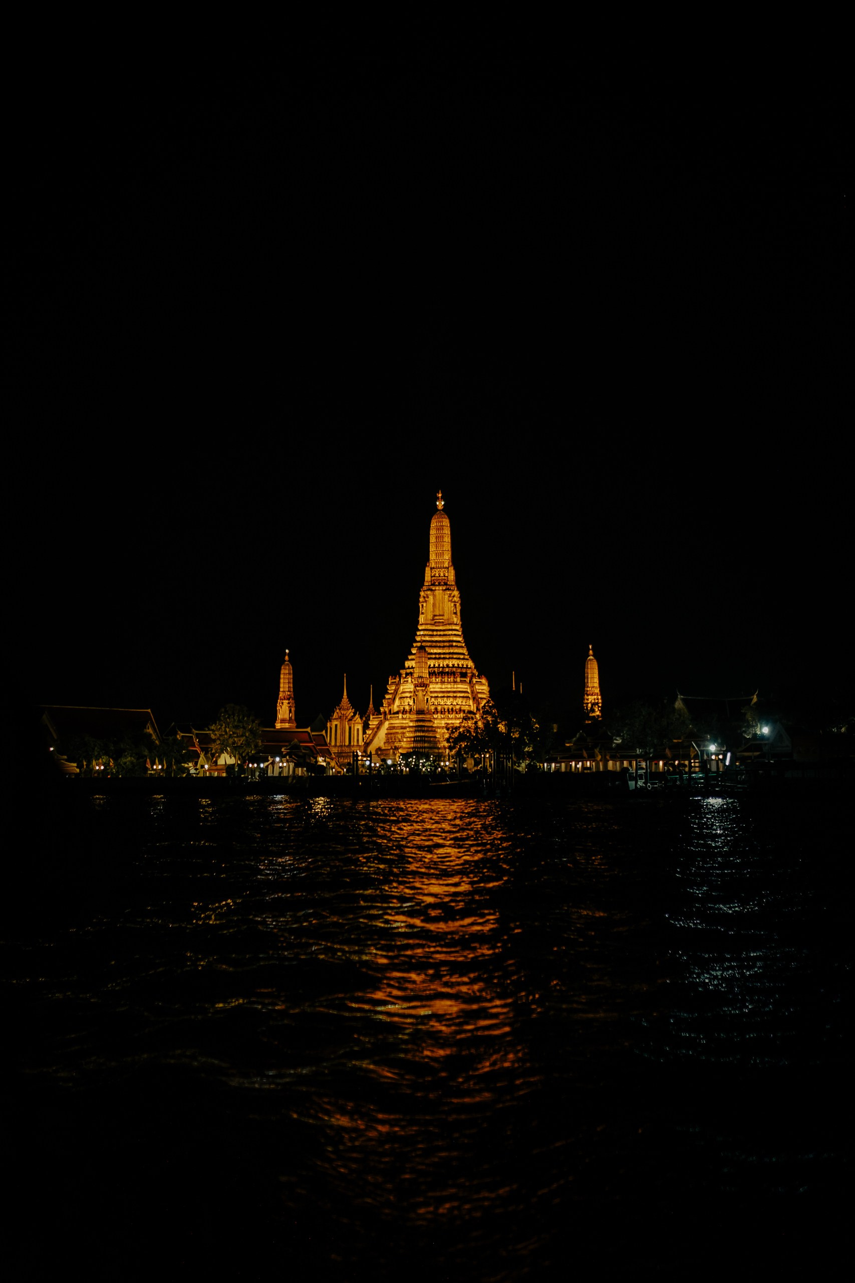 Wat Arun, Bangkok. Photographer in Seoul Dobrokvashina Natalya