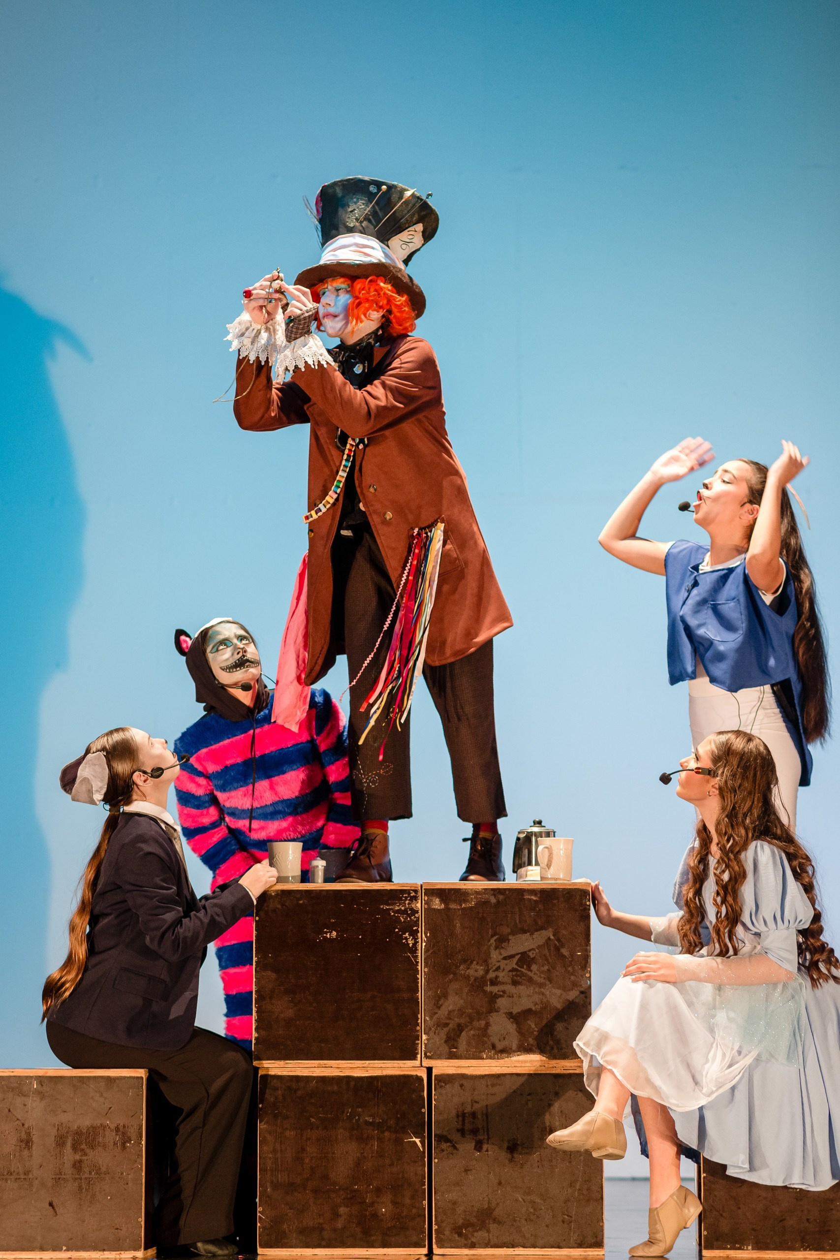 Fotografia de Espetáculo Teatral Alice no País das Maravilhas do grupo de dança Recriarte