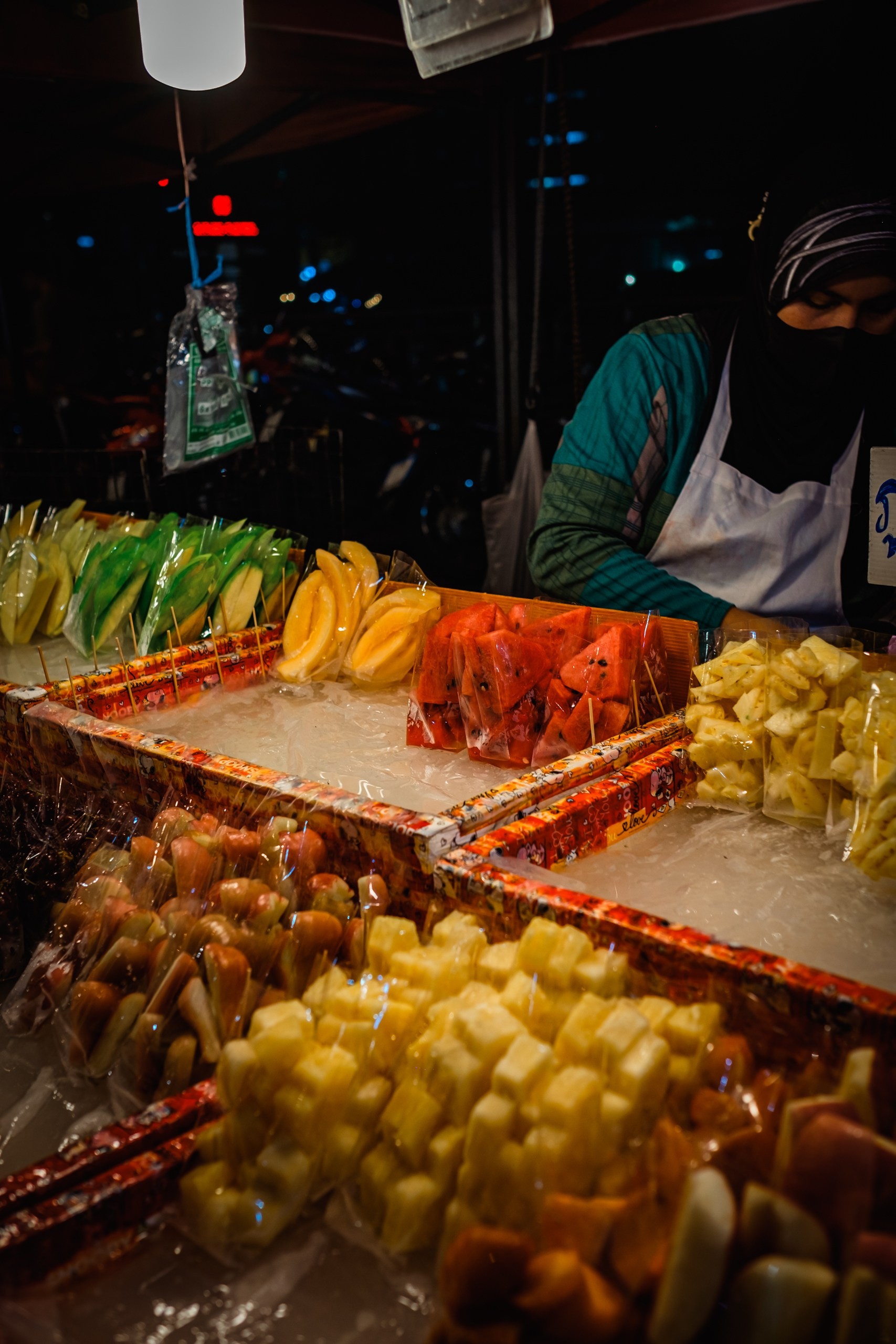 Ramkhamhaeng Night Market, Bangkok. Photographer in Seoul Dobrokvashina Natalya
