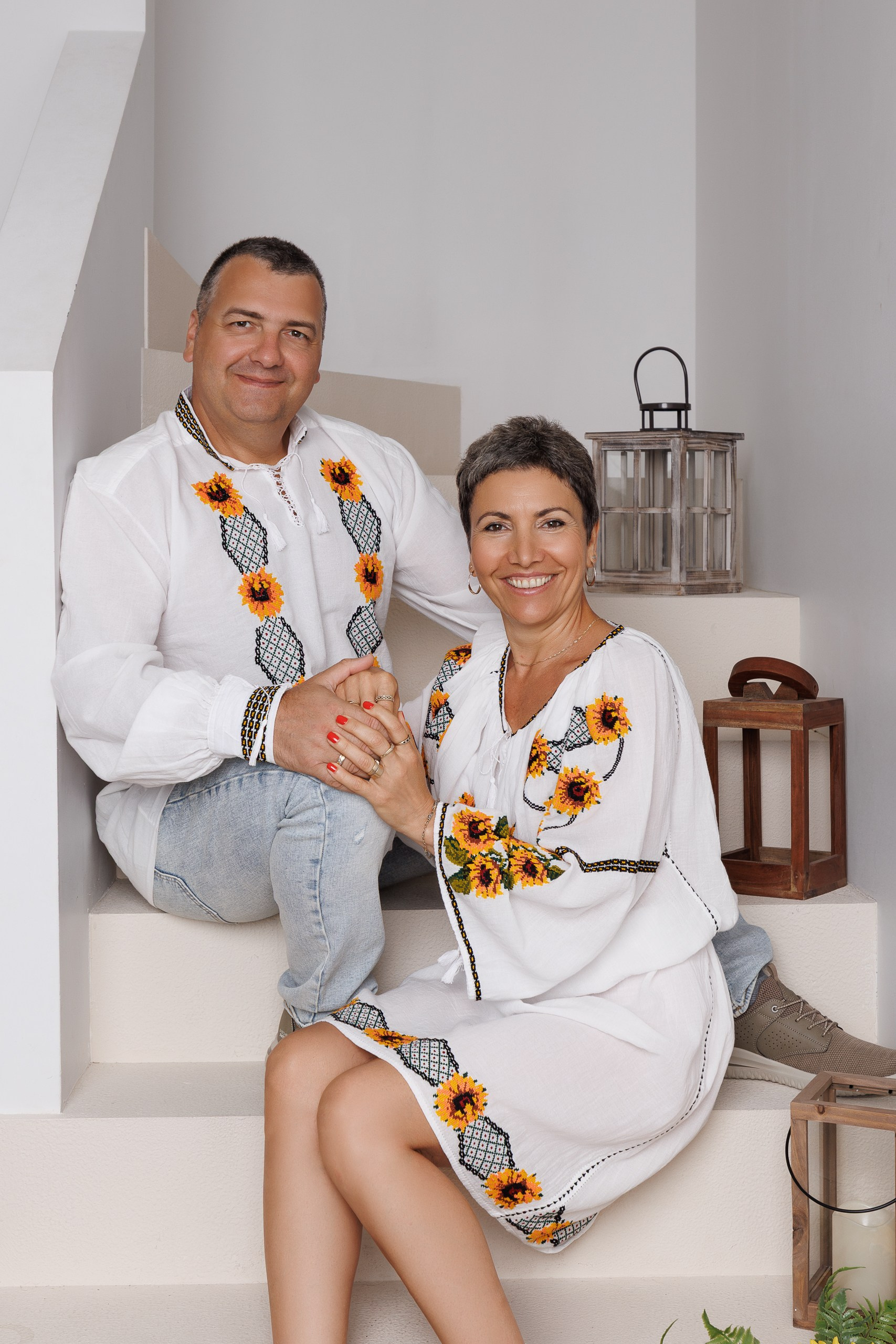 From generation to generation! Traditional authentic handmade Romanian blouse “IE”. I am a portrait photographer, creating portraits at all stages of your life! Welcome to my studio in Westmount, Quebec