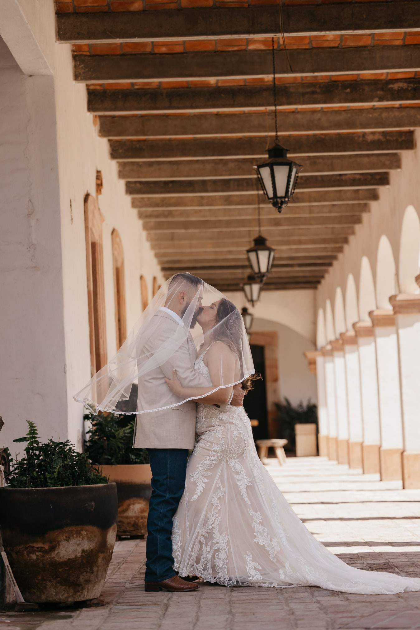 Aguascalientes / Jalisco Trash The Dress Viviana y Jesse. Estudio de fotografia en Tijuana
