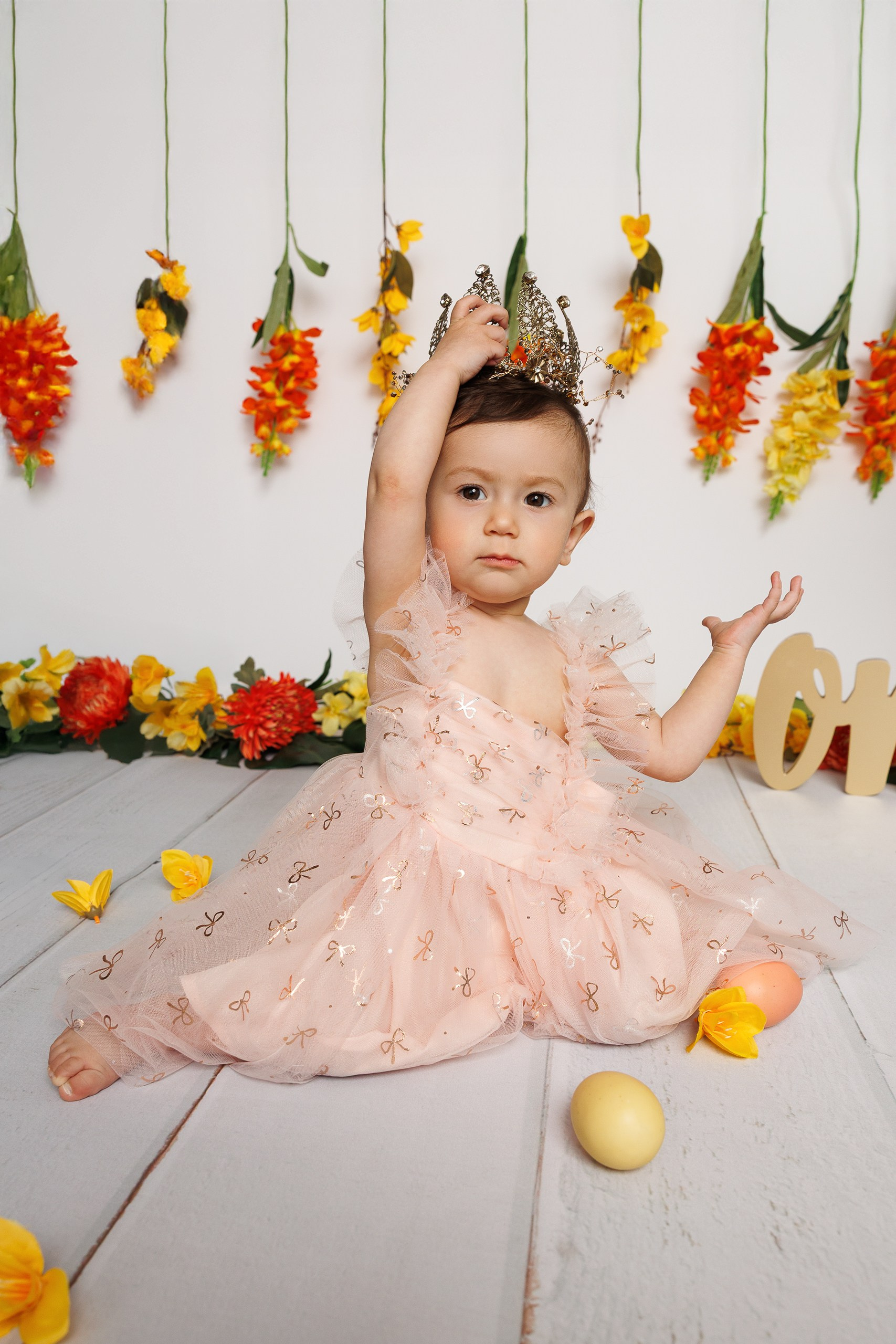 Kira’s 1ST Birthday. Je suis photographe portraitiste et je réalise des portraits à toutes les étapes de votre vie! Bienvenue dans mon studio à Westmount, Qc