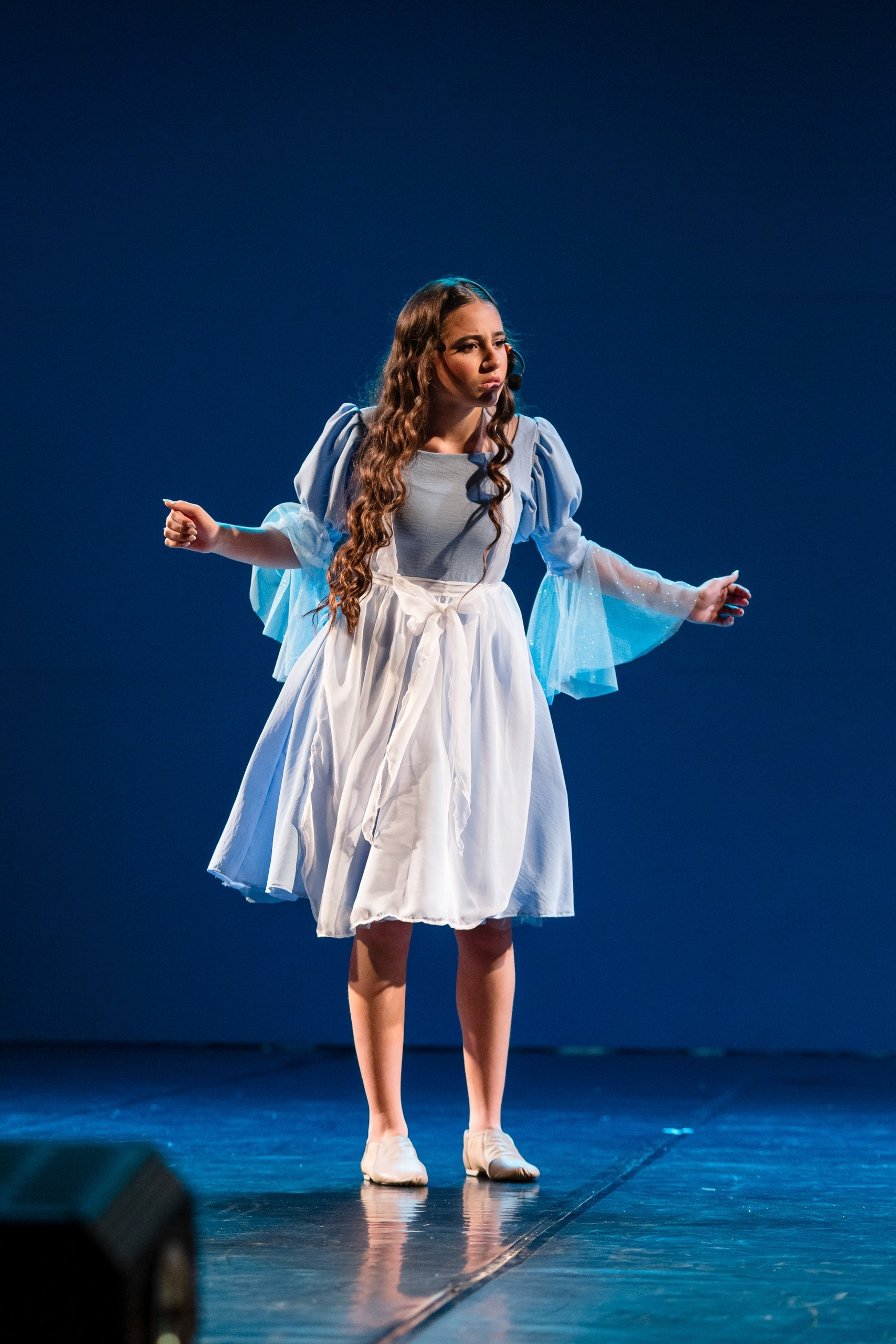 Fotografia de Espetáculo Teatral Alice no País das Maravilhas do grupo de dança Recriarte
