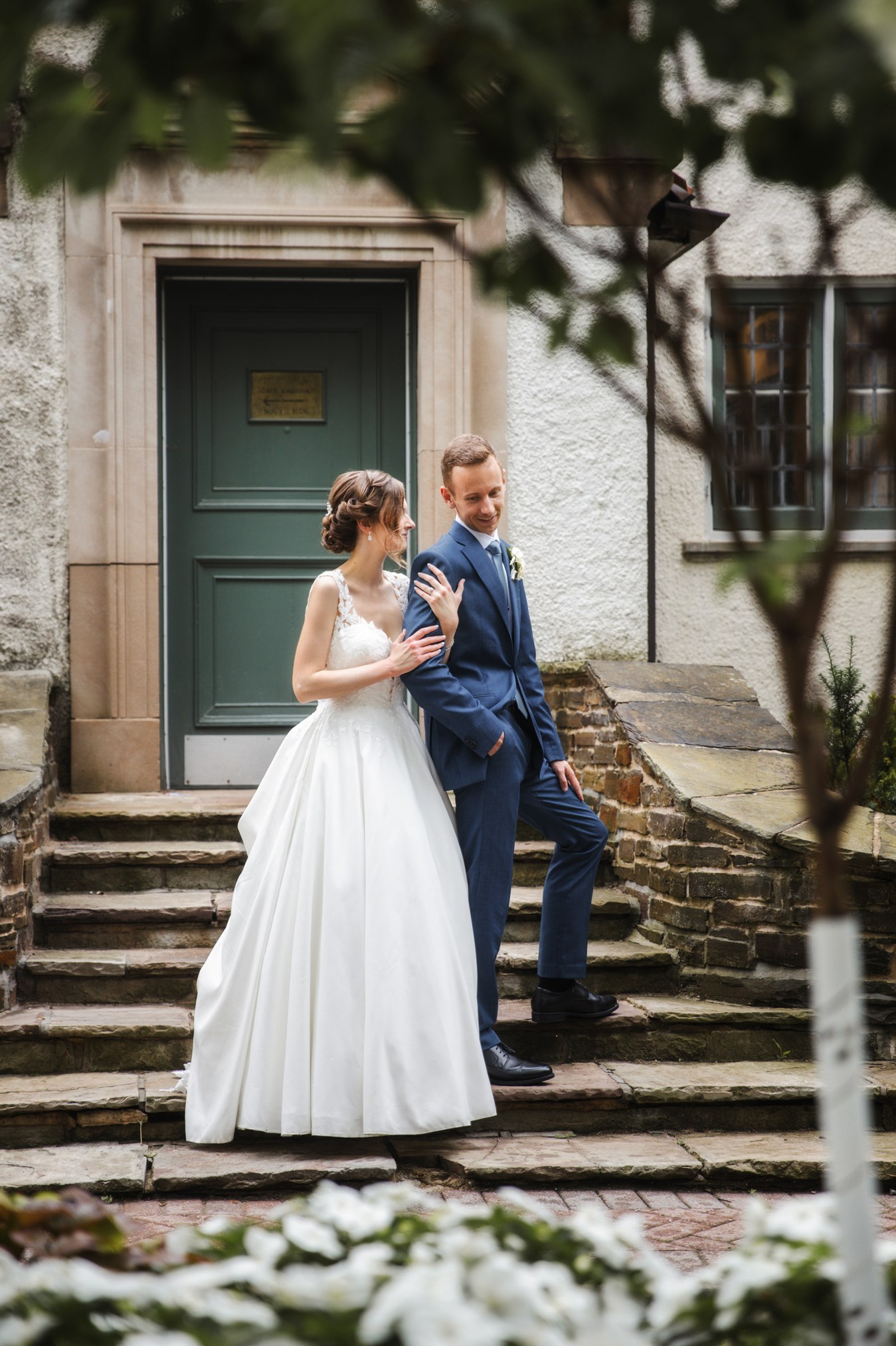Amoura Weddings