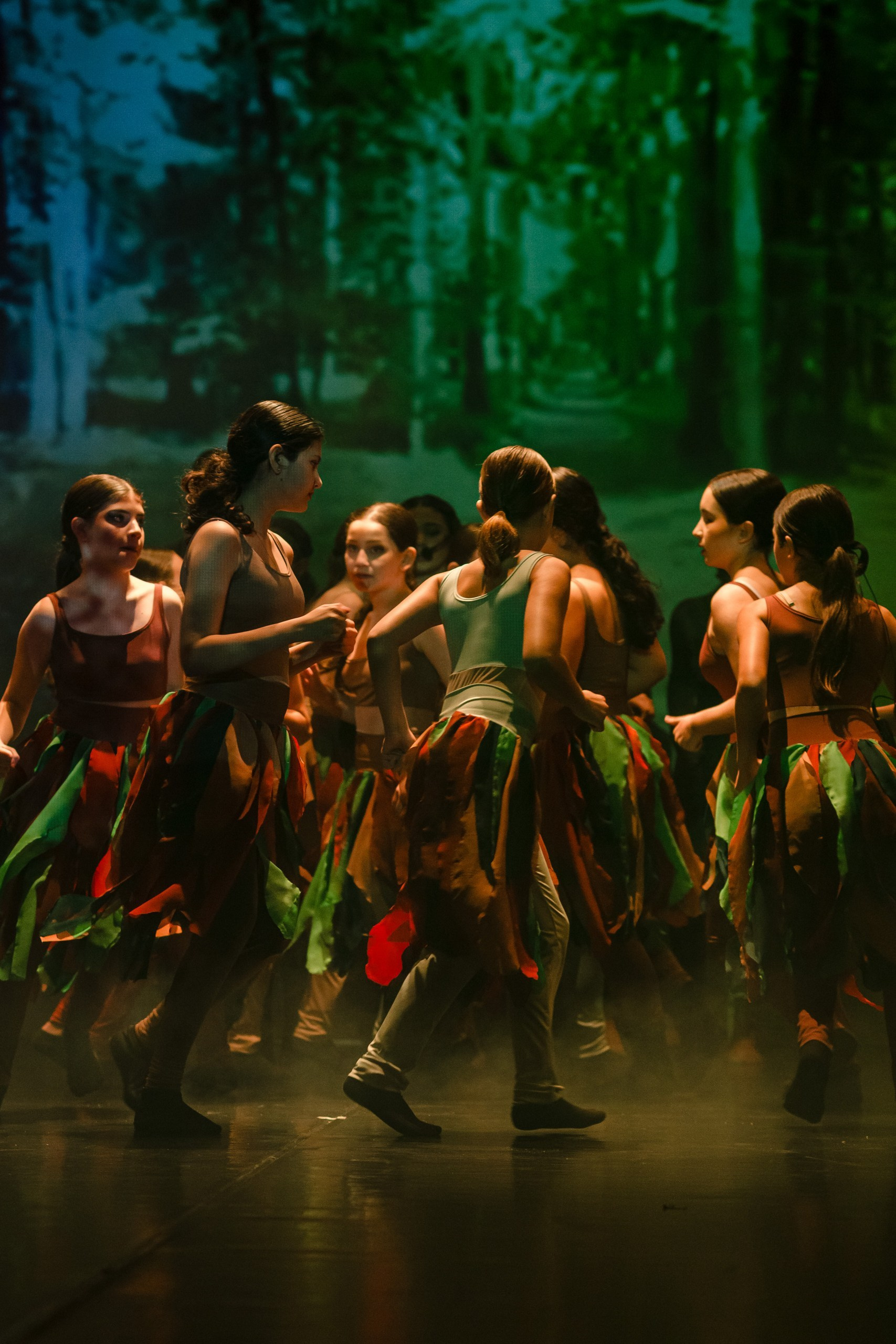 Fotografia de Espetáculo Teatral Alice no País das Maravilhas do grupo de dança Recriarte