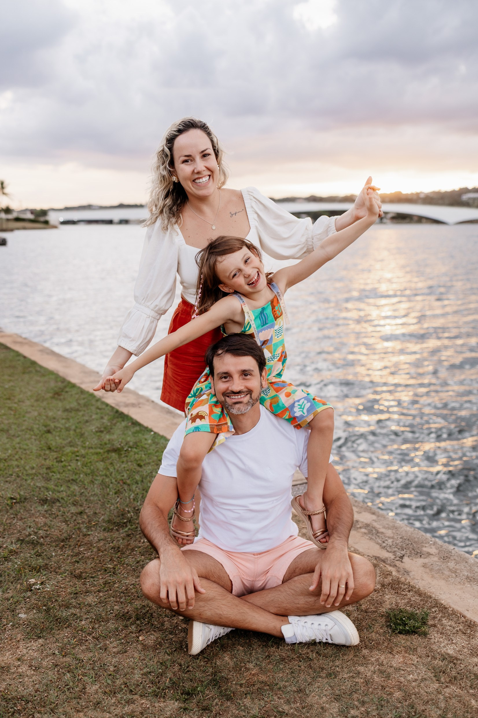 Ensaio família no Pontão do Lago Sul: fotos no Lago Paranoá em Brasília