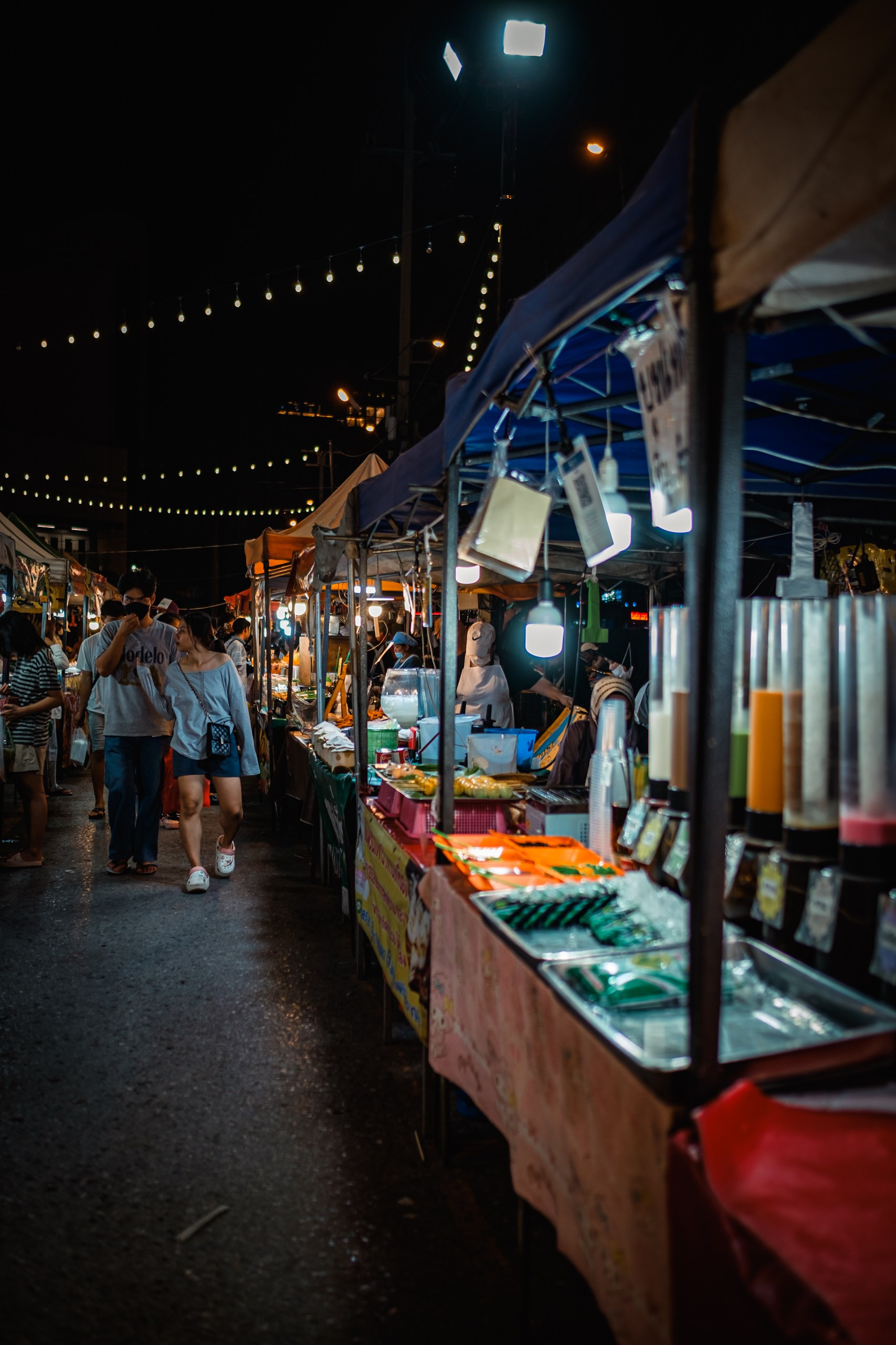 Ramkhamhaeng Night Market, Bangkok. Photographer in Seoul Dobrokvashina Natalya
