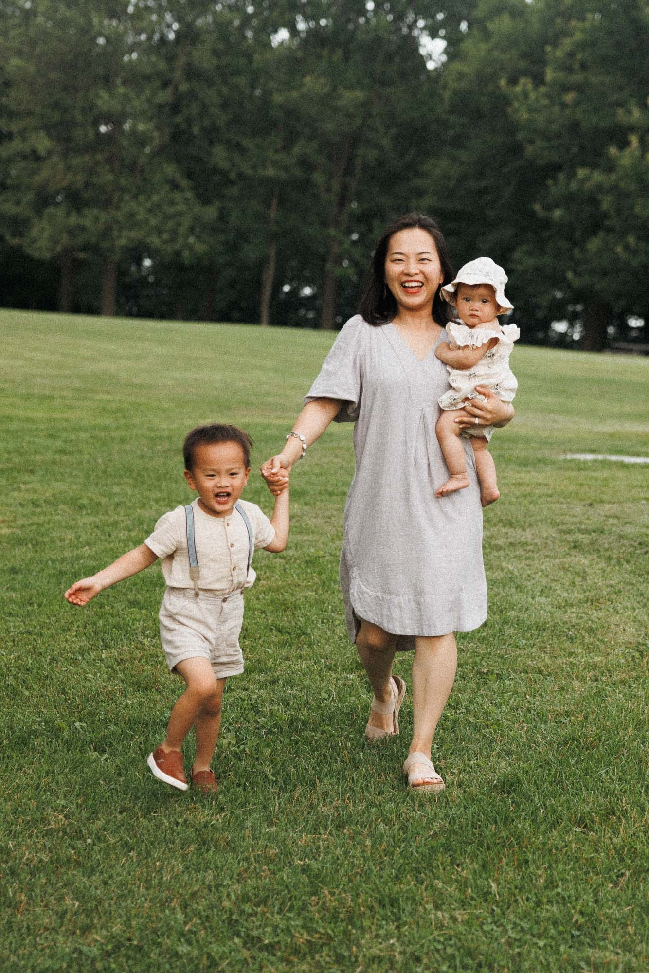 Montreal, rain and all. Montreal Family & Newborn Photographer | Anna Gabitova
