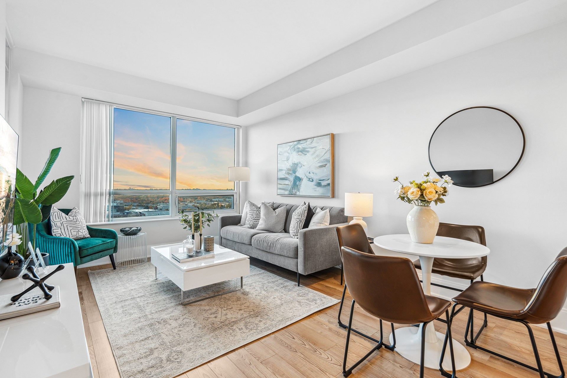 Real Estate Content Creation for Realtors and Homeowners. Photographer | Toronto (GTA)
