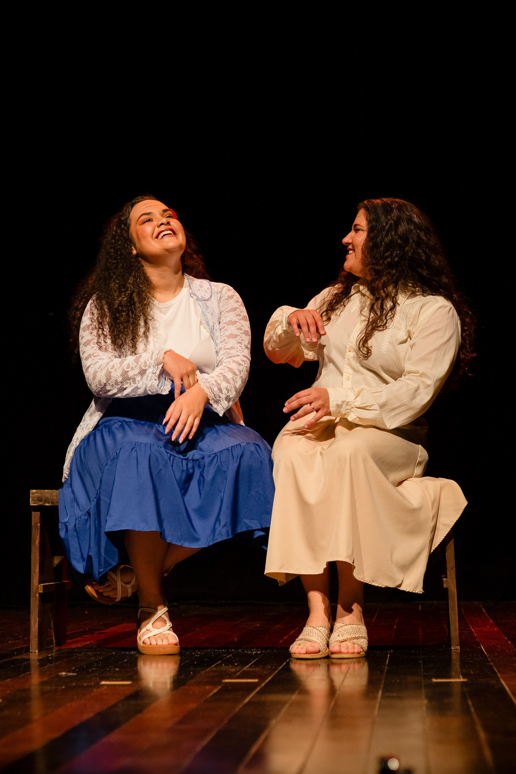 Fotografia de espetáculo teatral O Bem do Mar do grupo de teatro Anchieta Arte Cênica