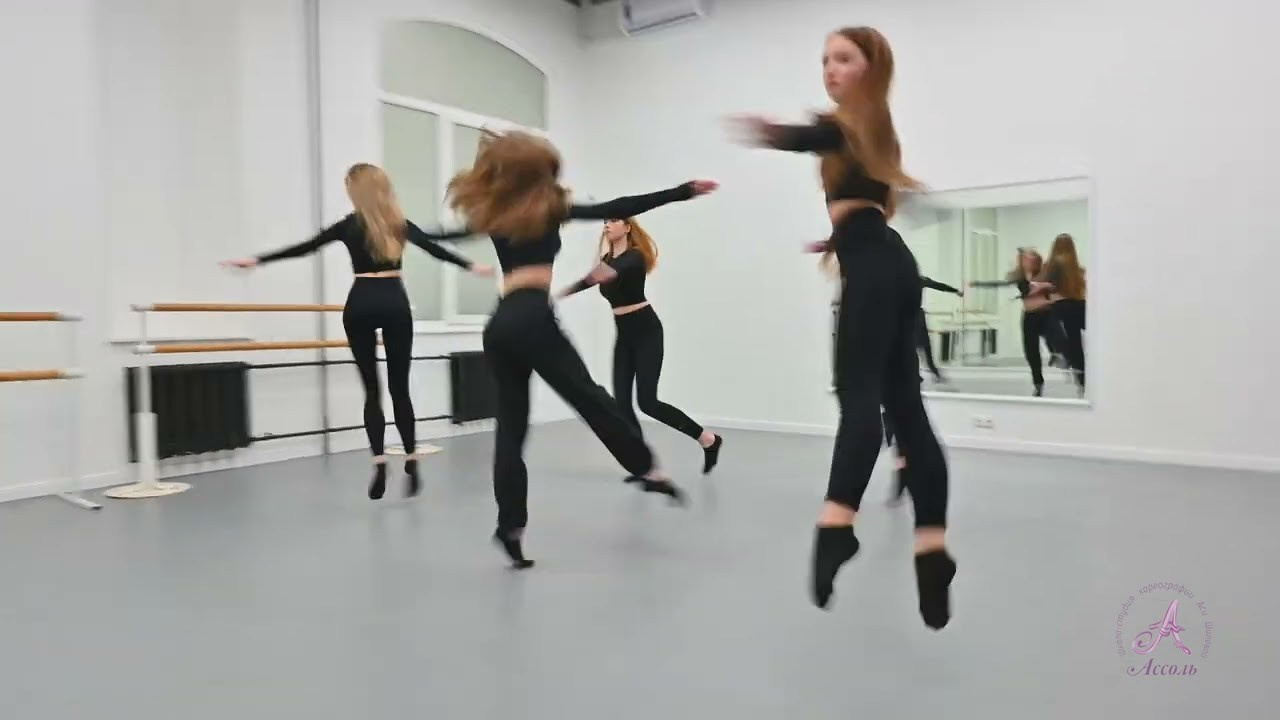Reportage photography at a ballet school. PHOTOGRAPHER QUINTANA ROO