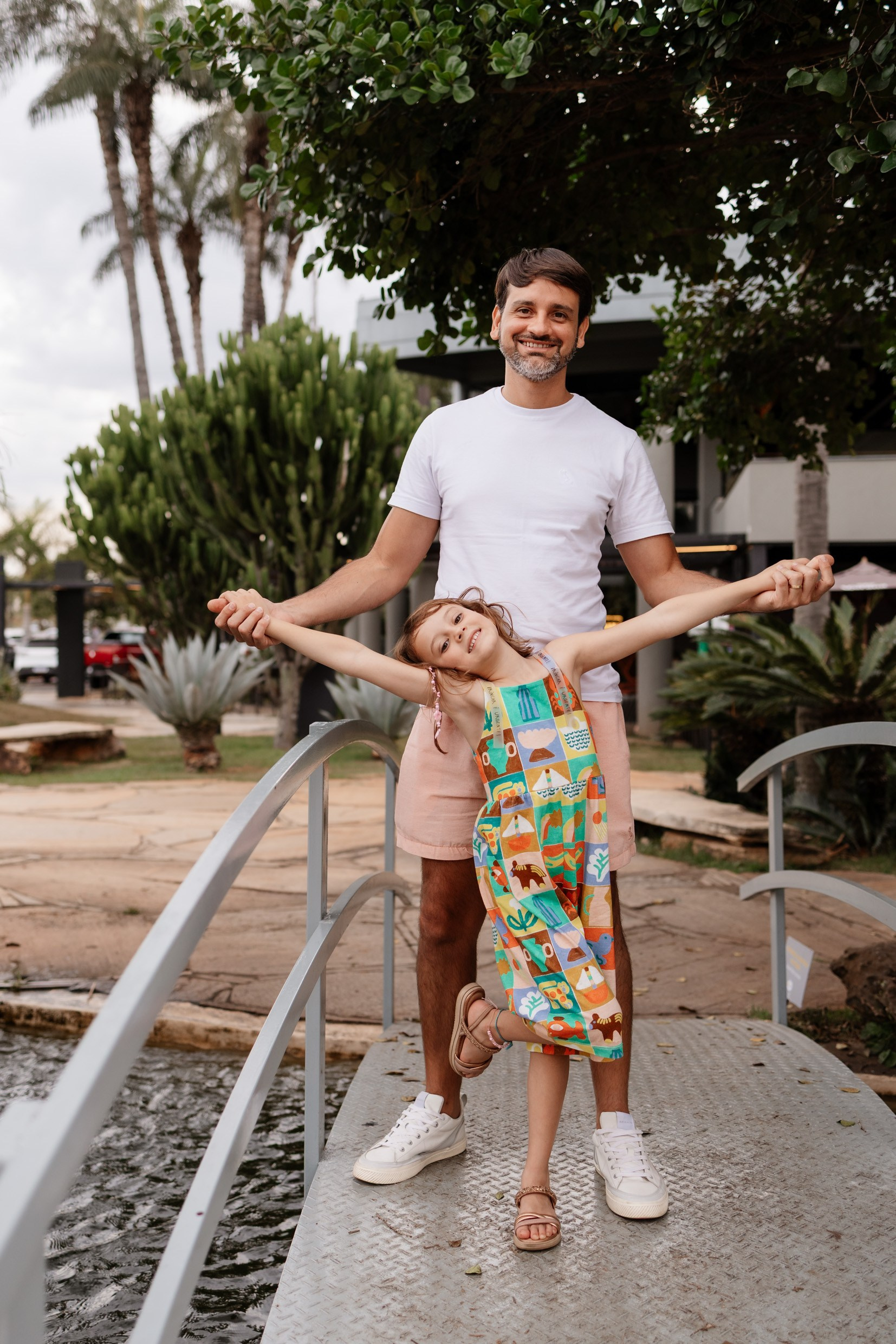 Ensaio família no Pontão do Lago Sul: fotos no Lago Paranoá em Brasília