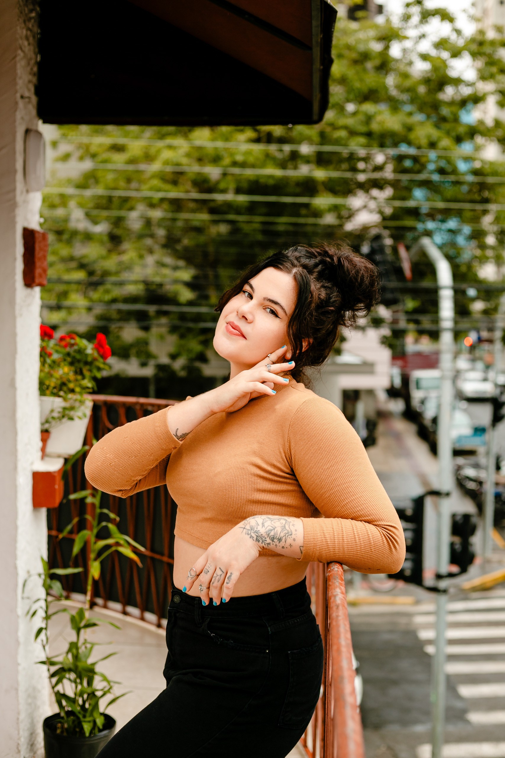 Ensaio fotográfico feminino em cafeteria da Joseane