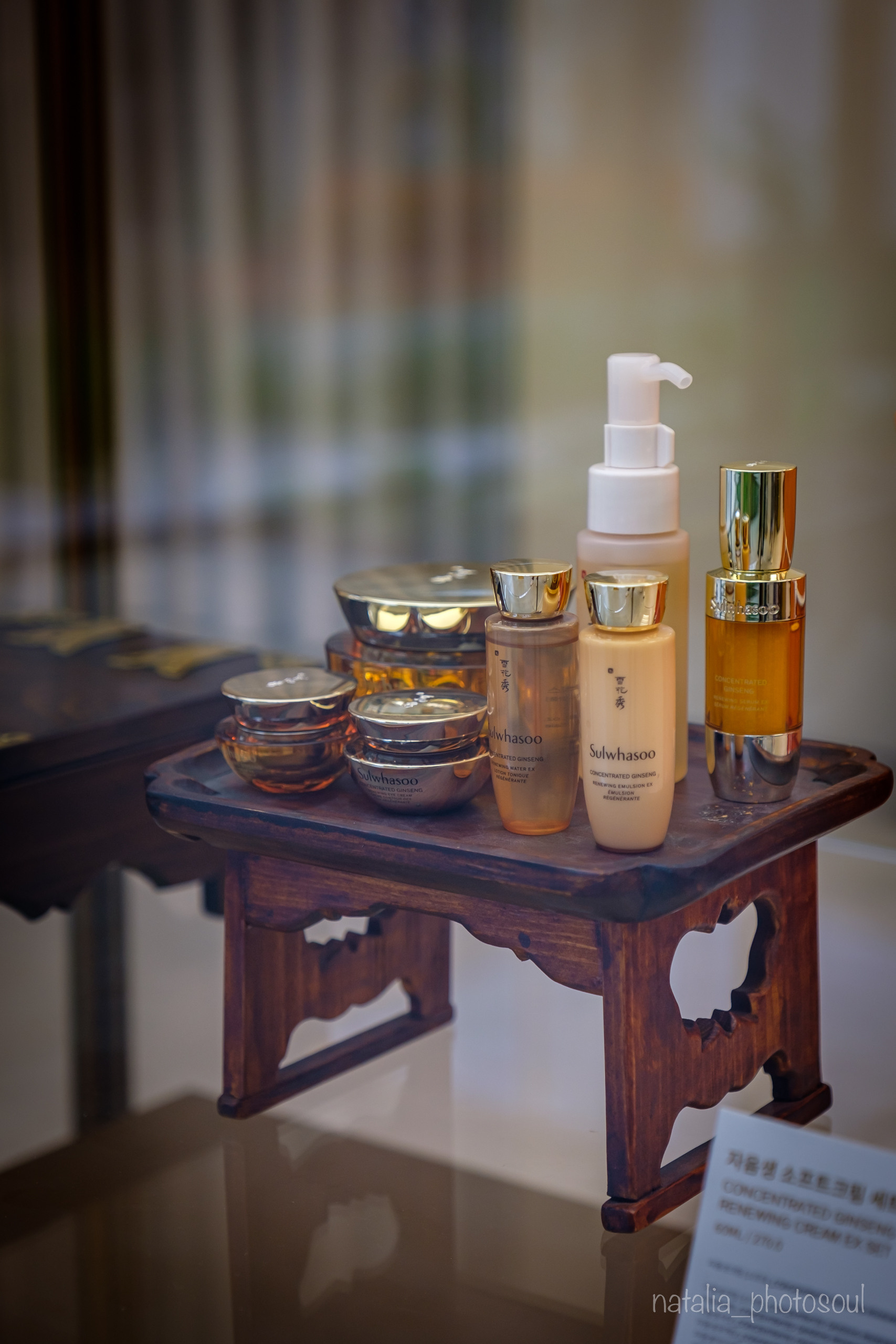 SULWHASOO: warm shades of autumn, graceful lines. Photographer in Seoul Dobrokvashina Natalya