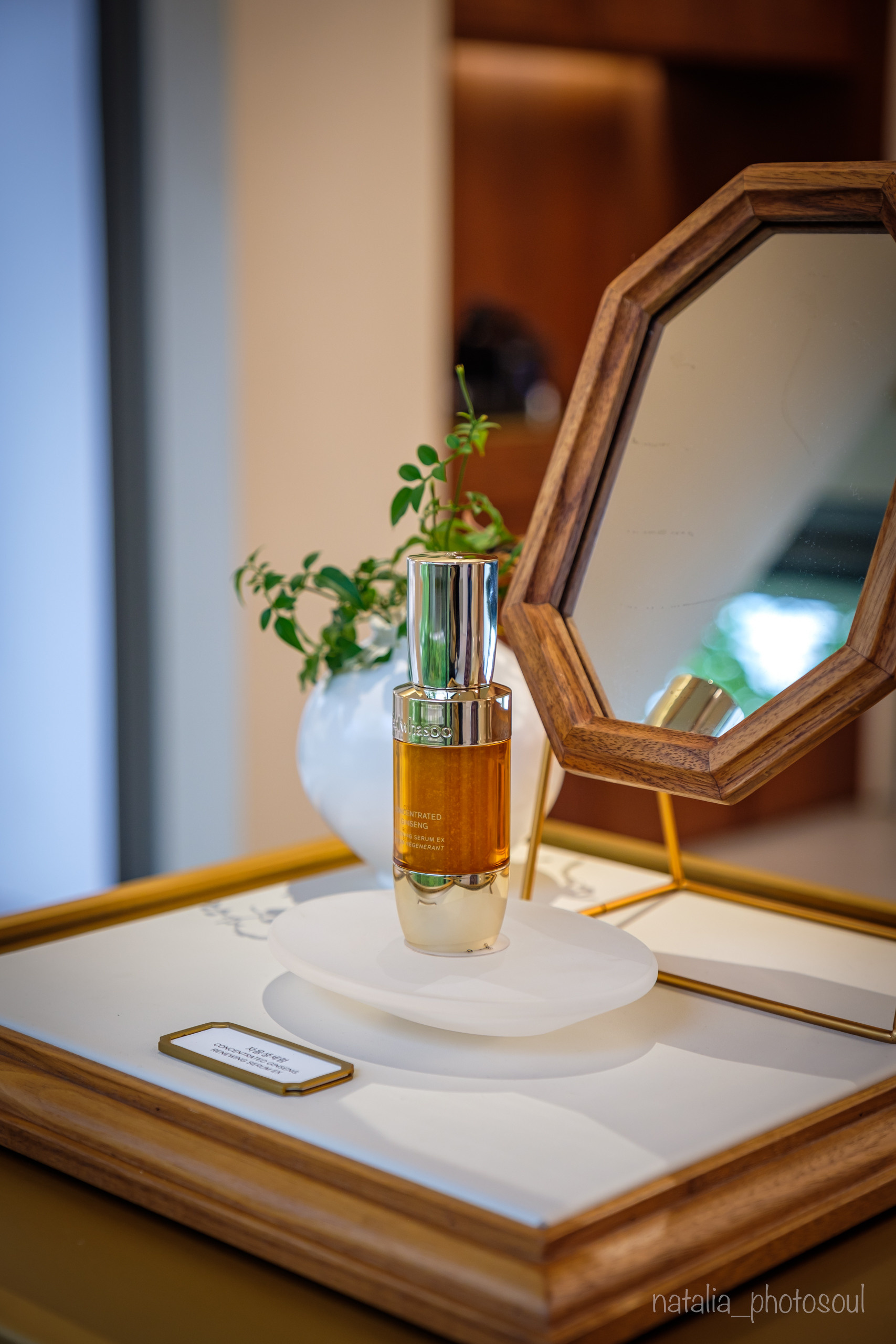 SULWHASOO: warm shades of autumn, graceful lines. Photographer in Seoul Dobrokvashina Natalya