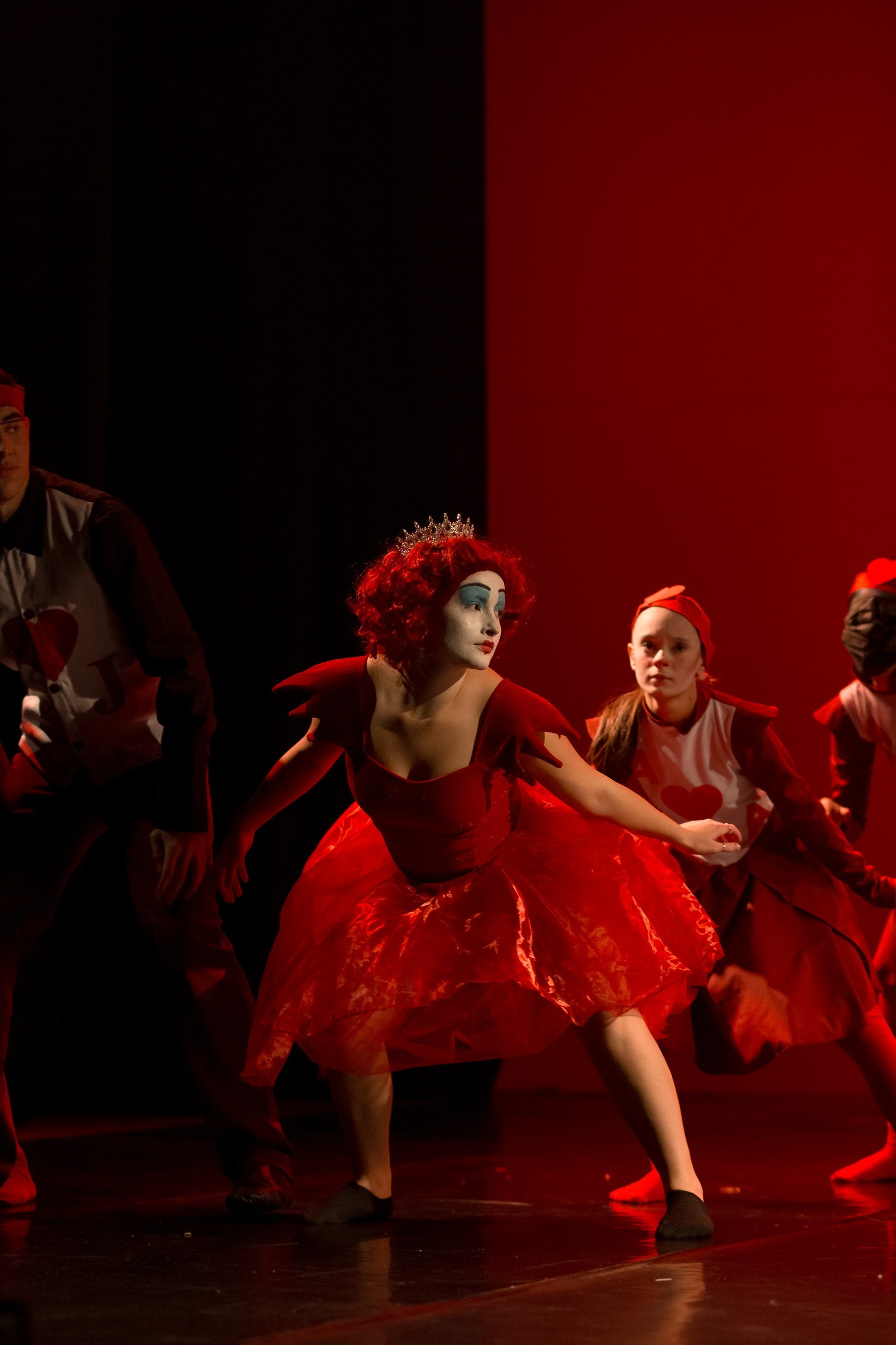 Fotografia de Espetáculo Teatral Alice no País das Maravilhas do grupo de dança Recriarte