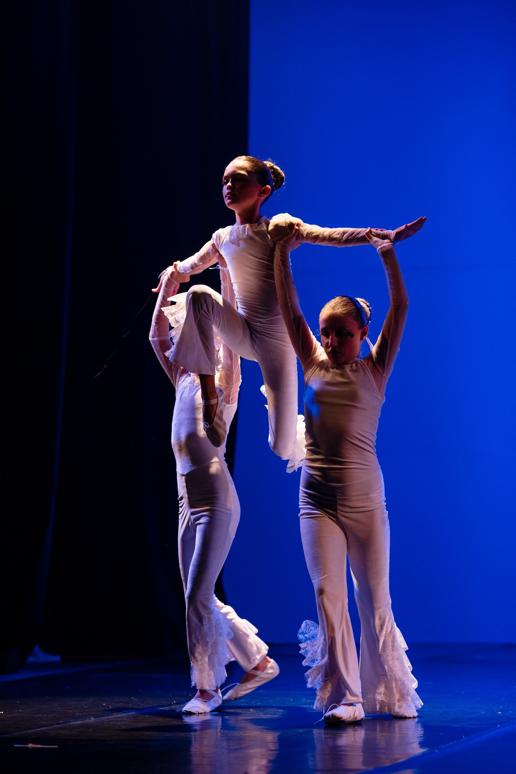 Fotografia de Espetáculo Teatral Alice no País das Maravilhas do grupo de dança Recriarte