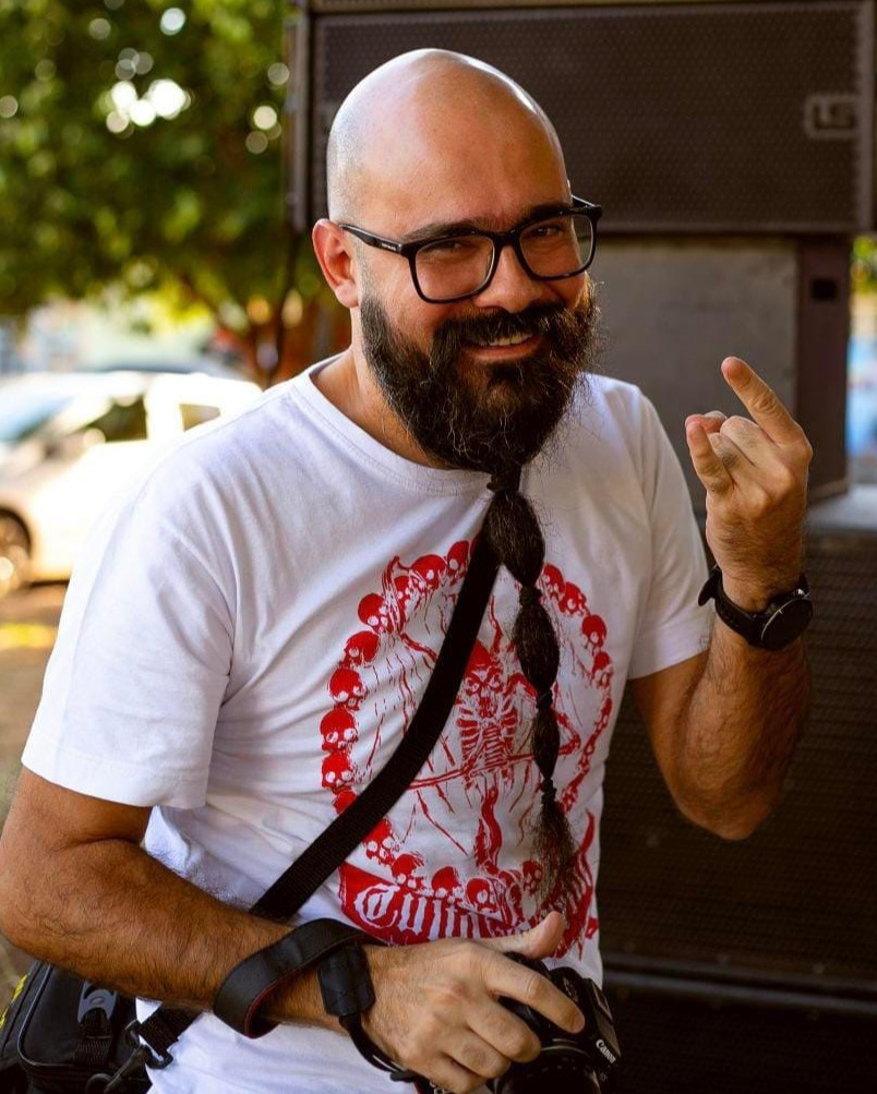 Contacto. Fotógrafo Bruno Fuzzo