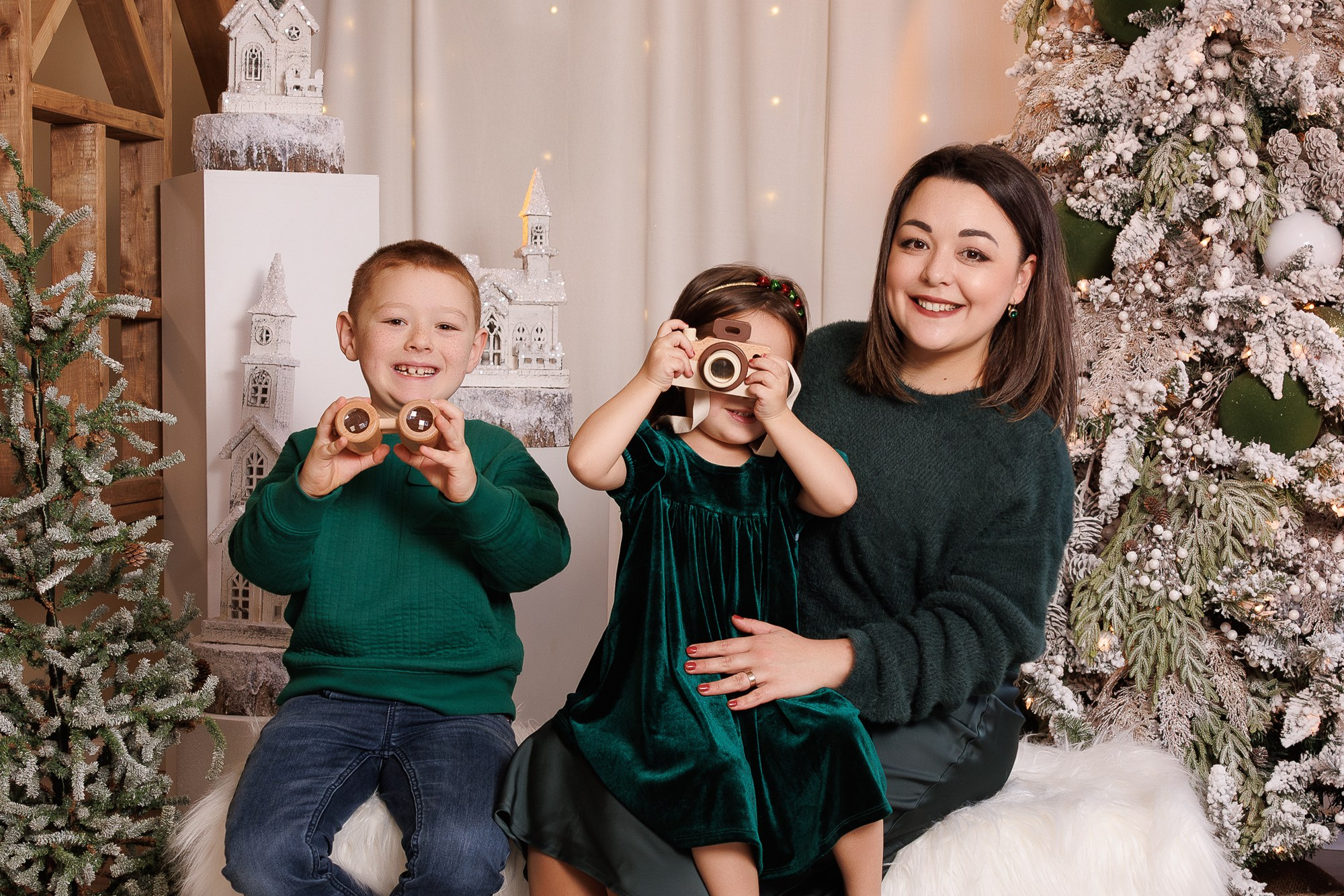 Je suis photographe portraitiste et je réalise des portraits à toutes les étapes de votre vie! Bienvenue dans mon studio à Westmount, Qc