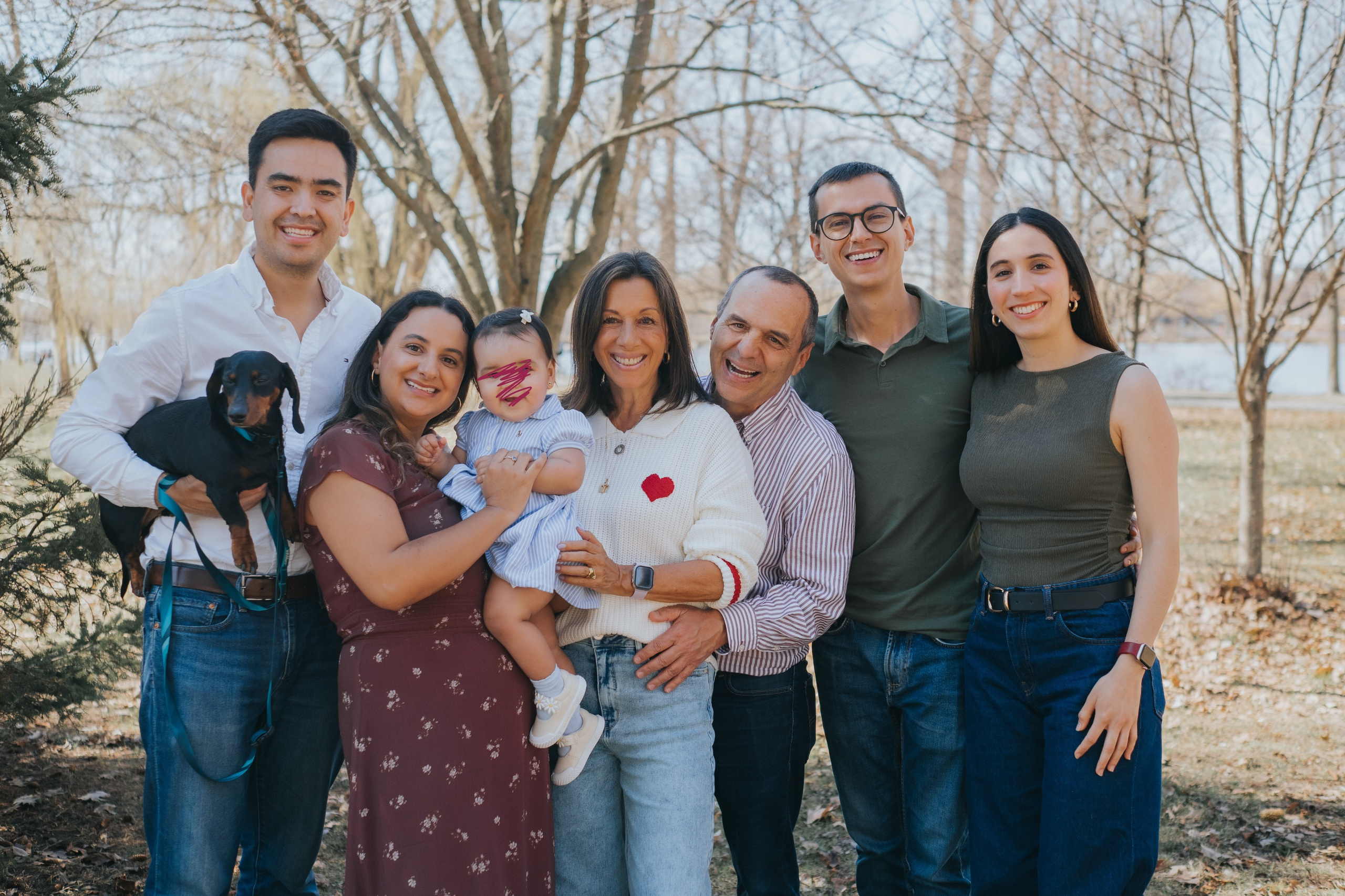 Multi-generational photo by Montreal family photographer