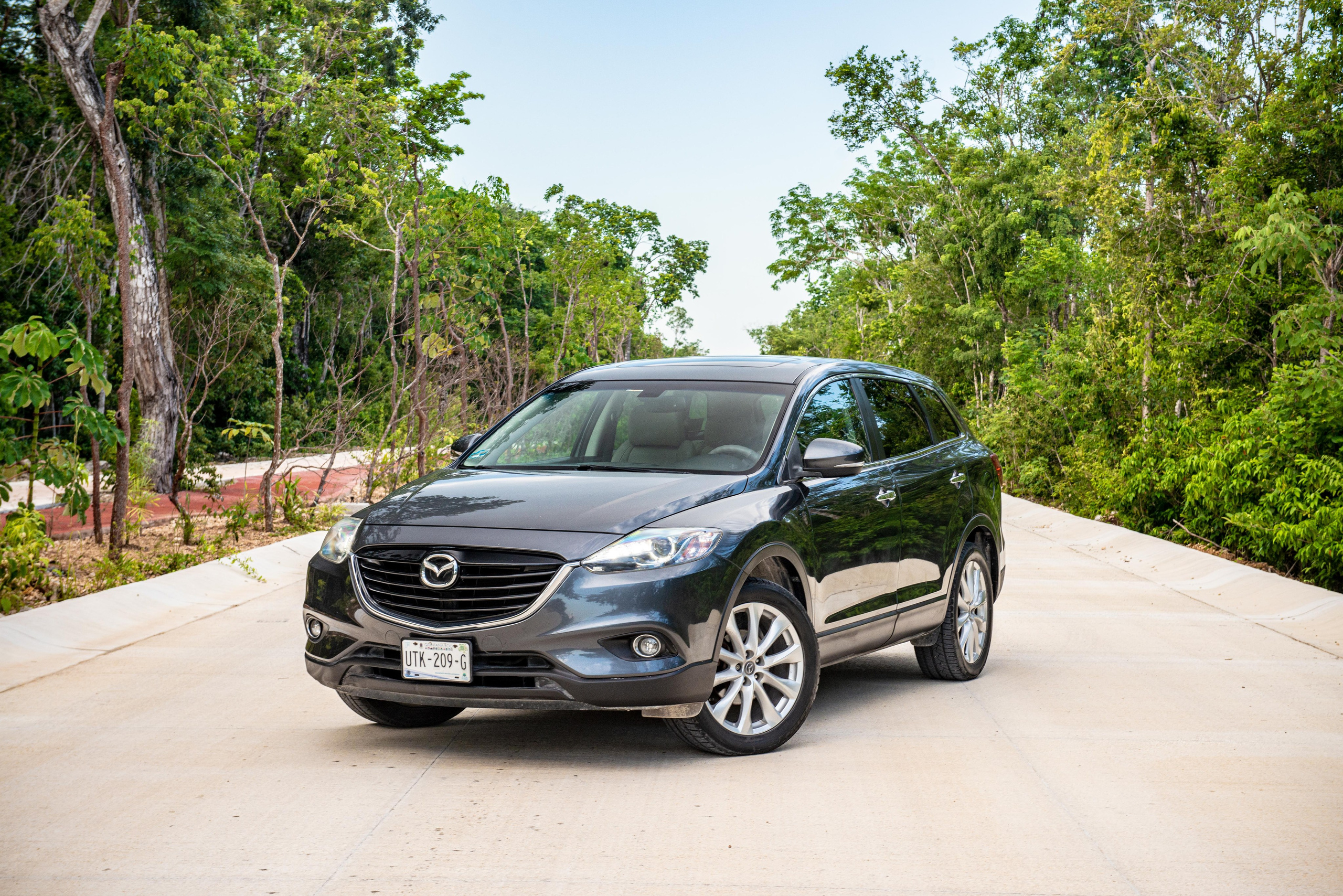 Съемка машины Mazda CX-9 на продажу. PHOTOGRAPHER QUINTANA ROO