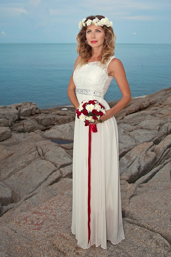 Dress for rent. Hochzeitsplaner Koh Samui | Strand- & Villenhochzeiten – Magic Day