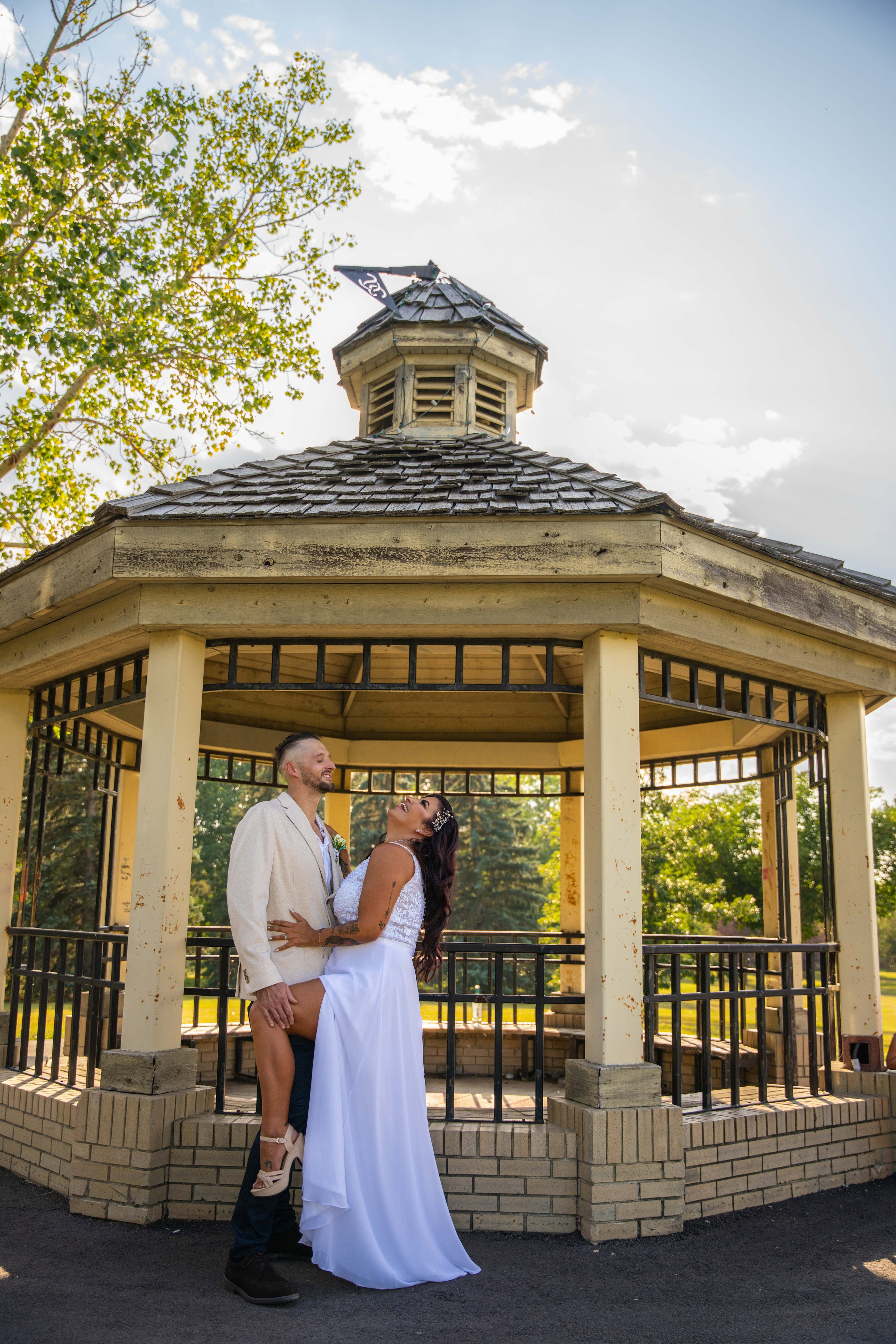 Engagement, Wedding & Family Photographer in Calgary | allo Photography