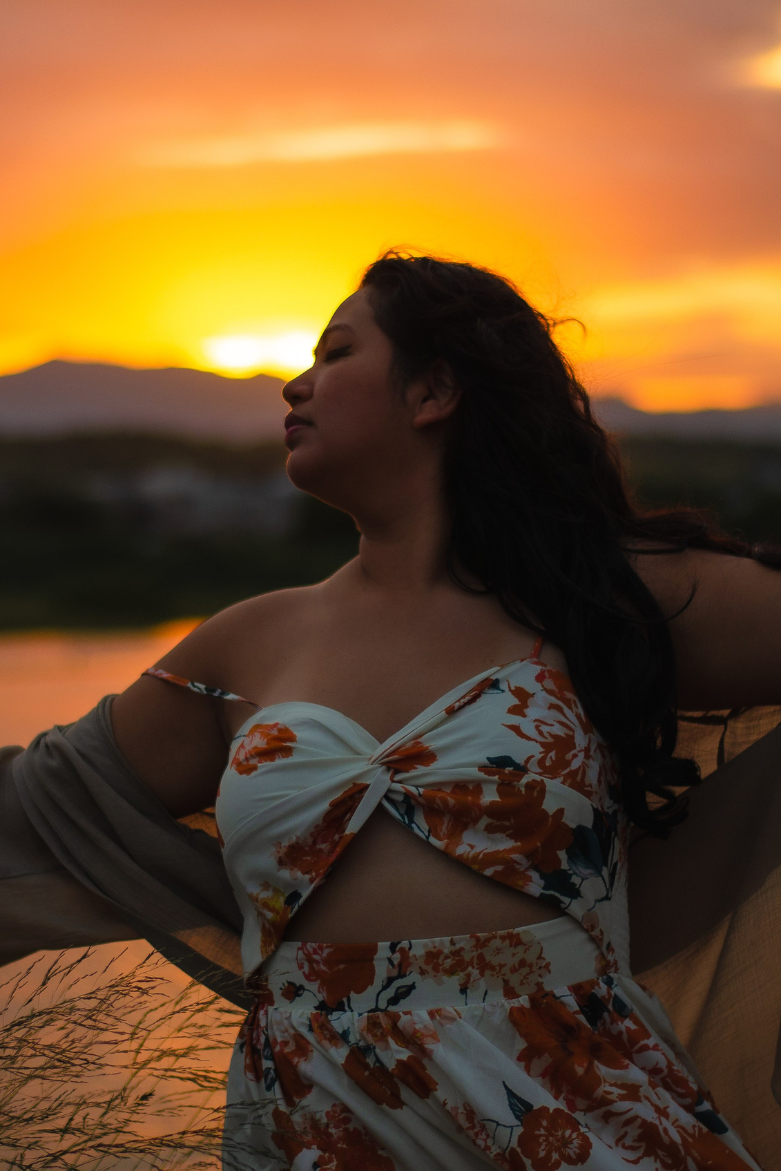 FOTOS EM AMBIENTES EXTERNOS. LunarVox Lens: a lente que transforma luz em voz e emoção. Retratos e ensaios no Japão por Leyka Tanaka