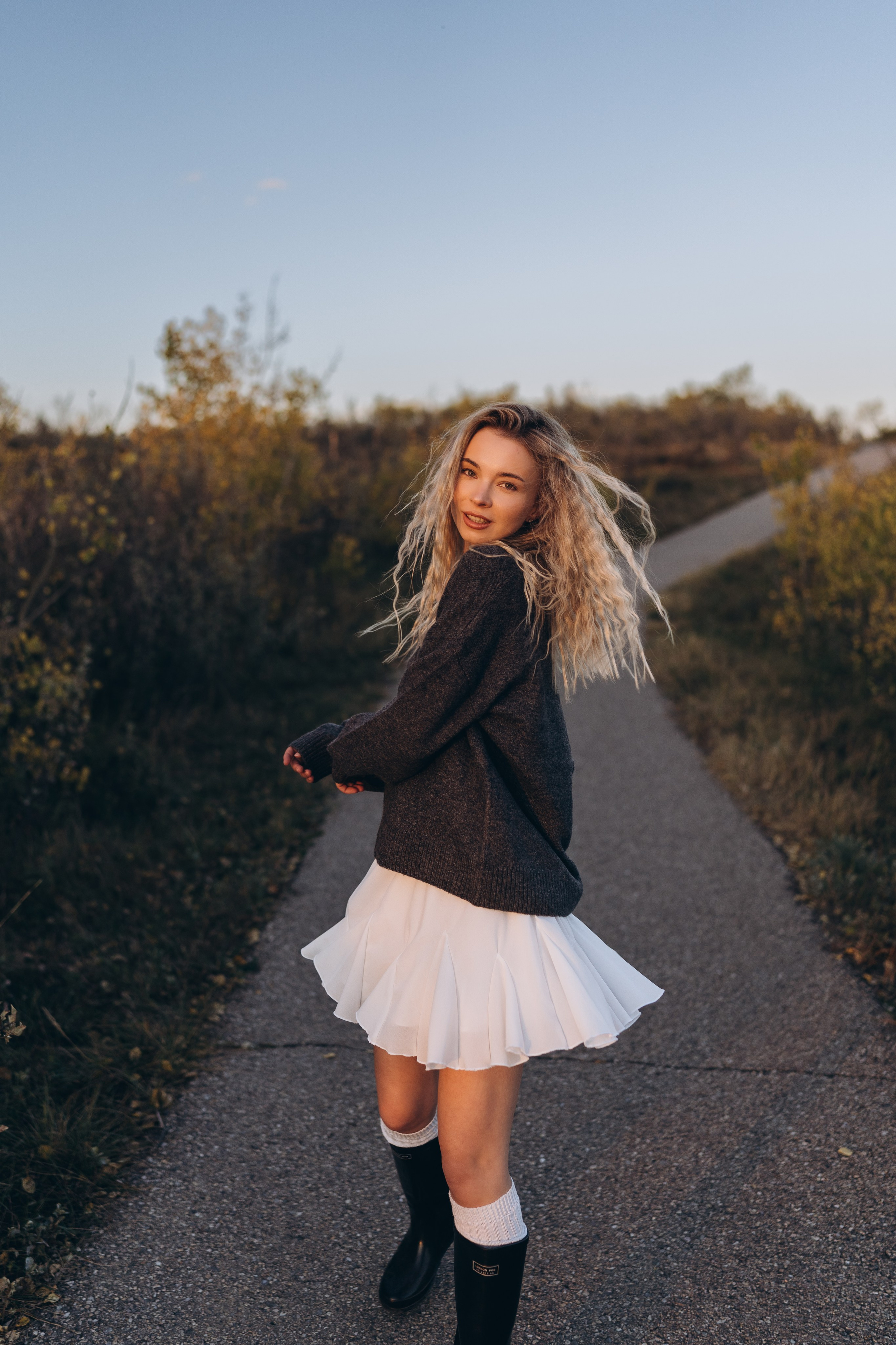 Jane. Calgary Wedding & Lifestyle Photographer — Yevhen Polishchuk