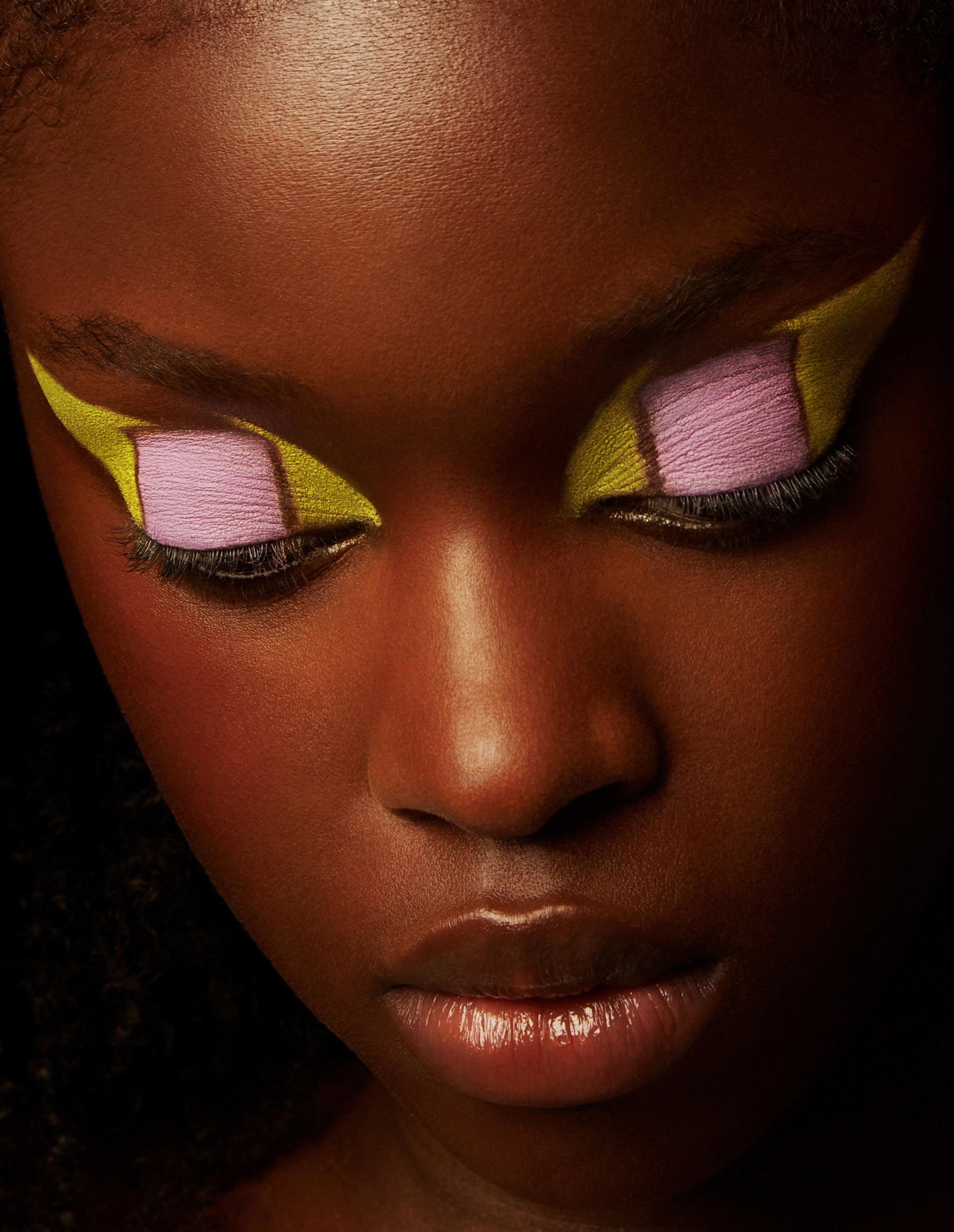Beauty, Fashion and Editorial Retoucher