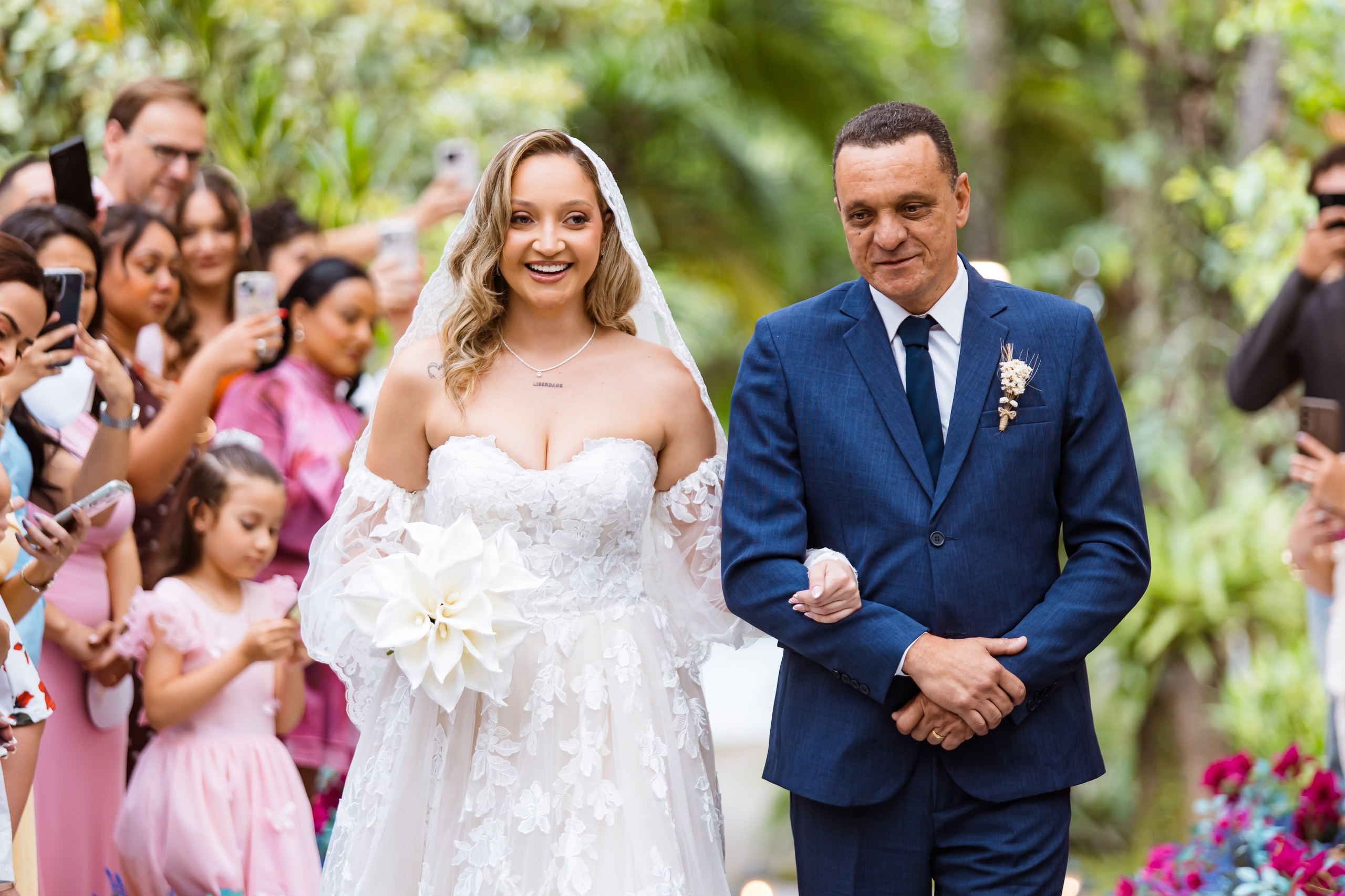 Esther e Renato. PAIVA PRODUTORA