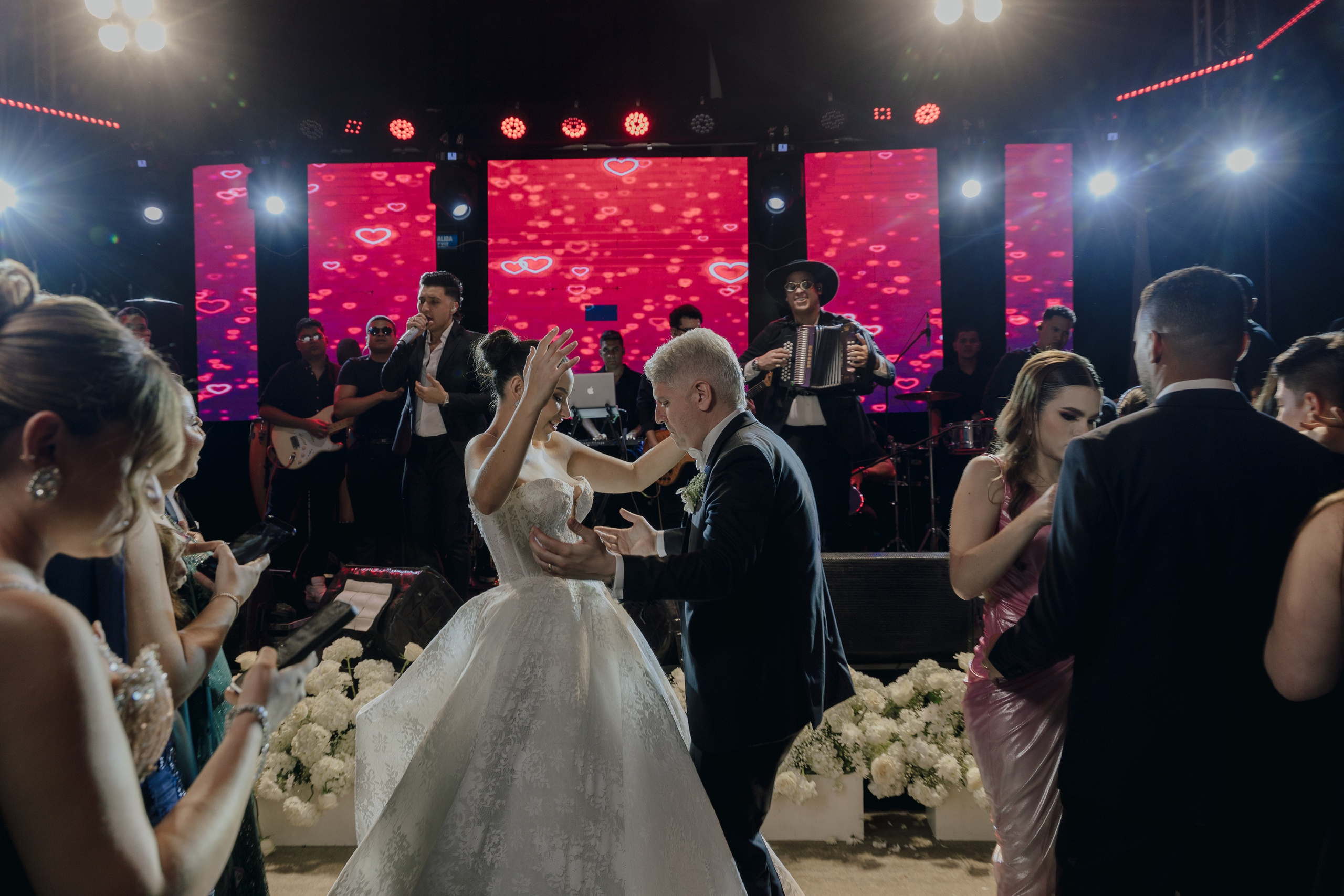 Mavi & Sebastian. UNTERCIO BODAS | Fotografía de Bodas en Cartagena, Colombia y Destinos Internacionales