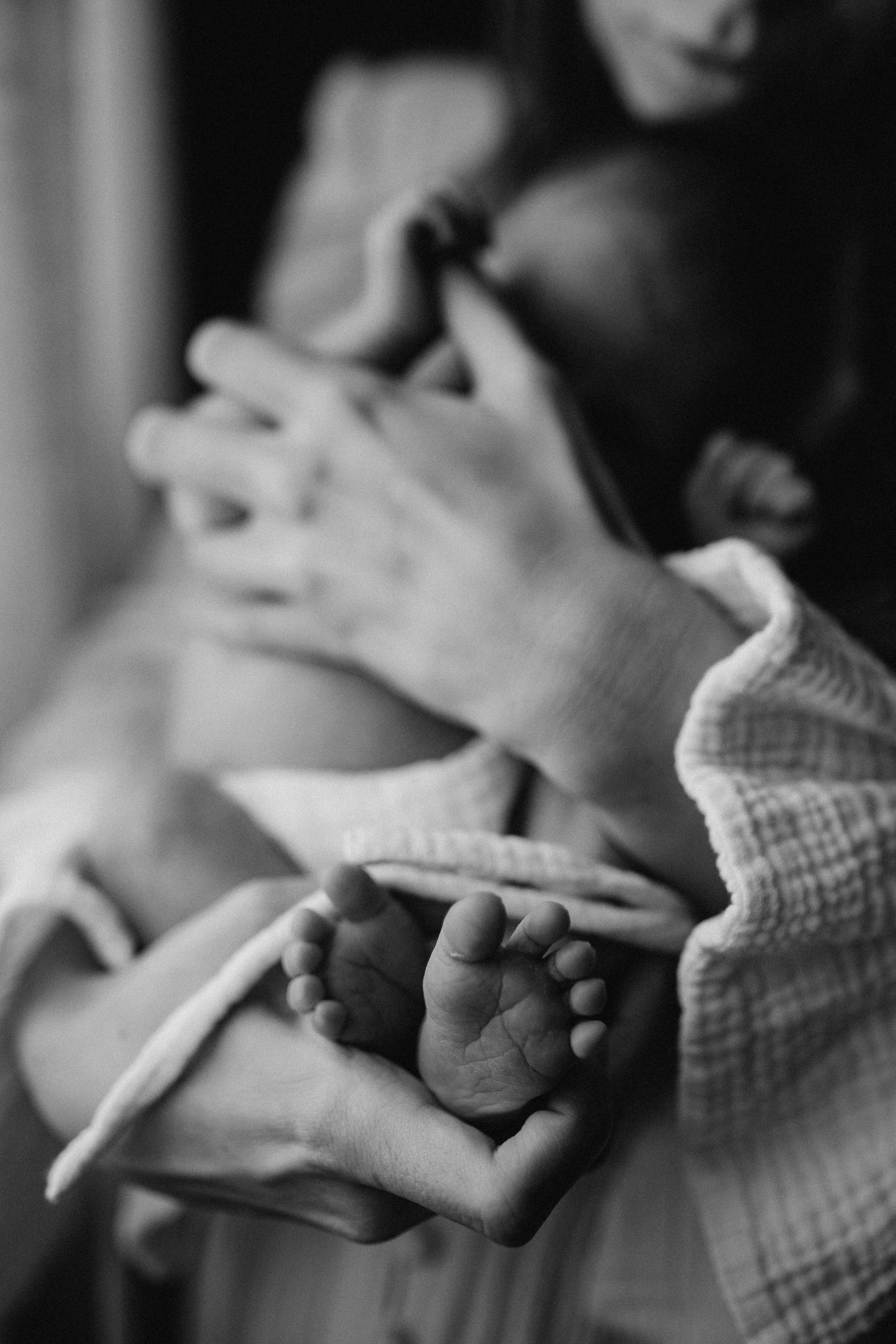 Luna 7 days. Fotografa documental de familia e nascimento em Florianópolis SC Daria Ermolaev