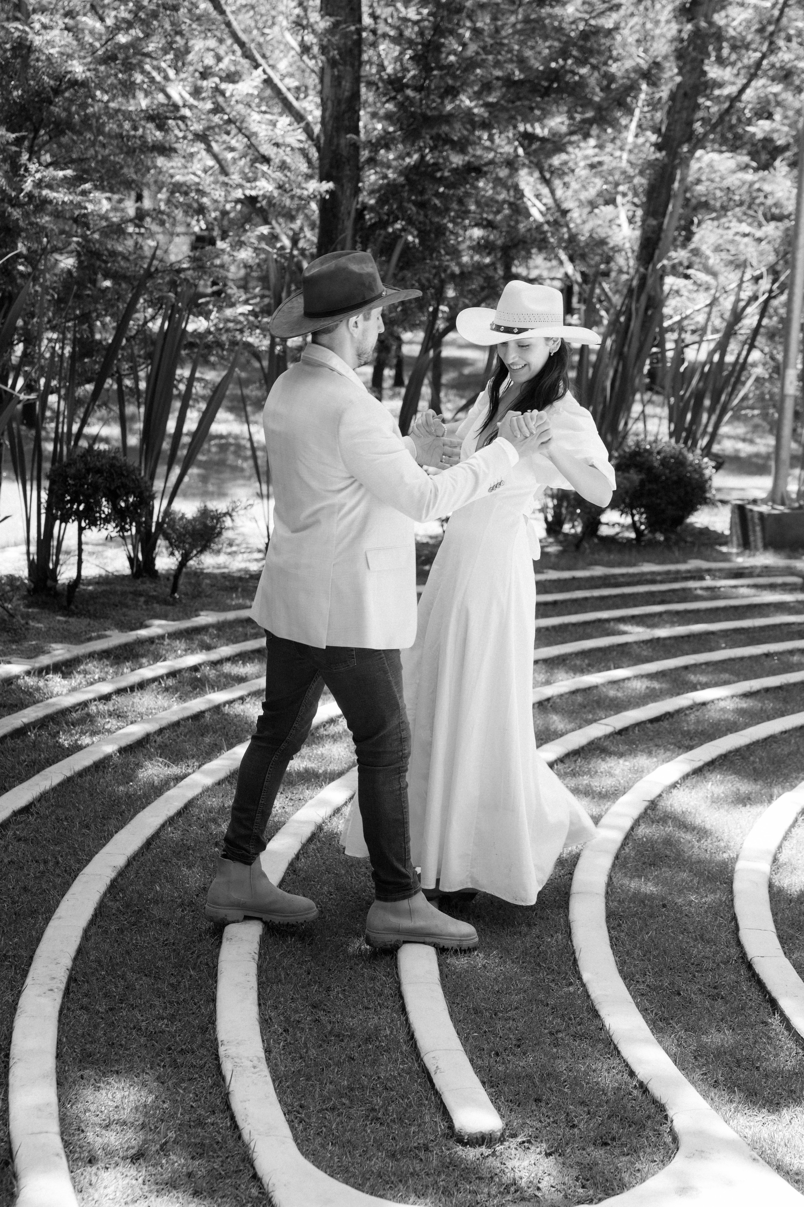 Casual en bosque Fer y Horacio. Wedding Photographer Ruth Preciado