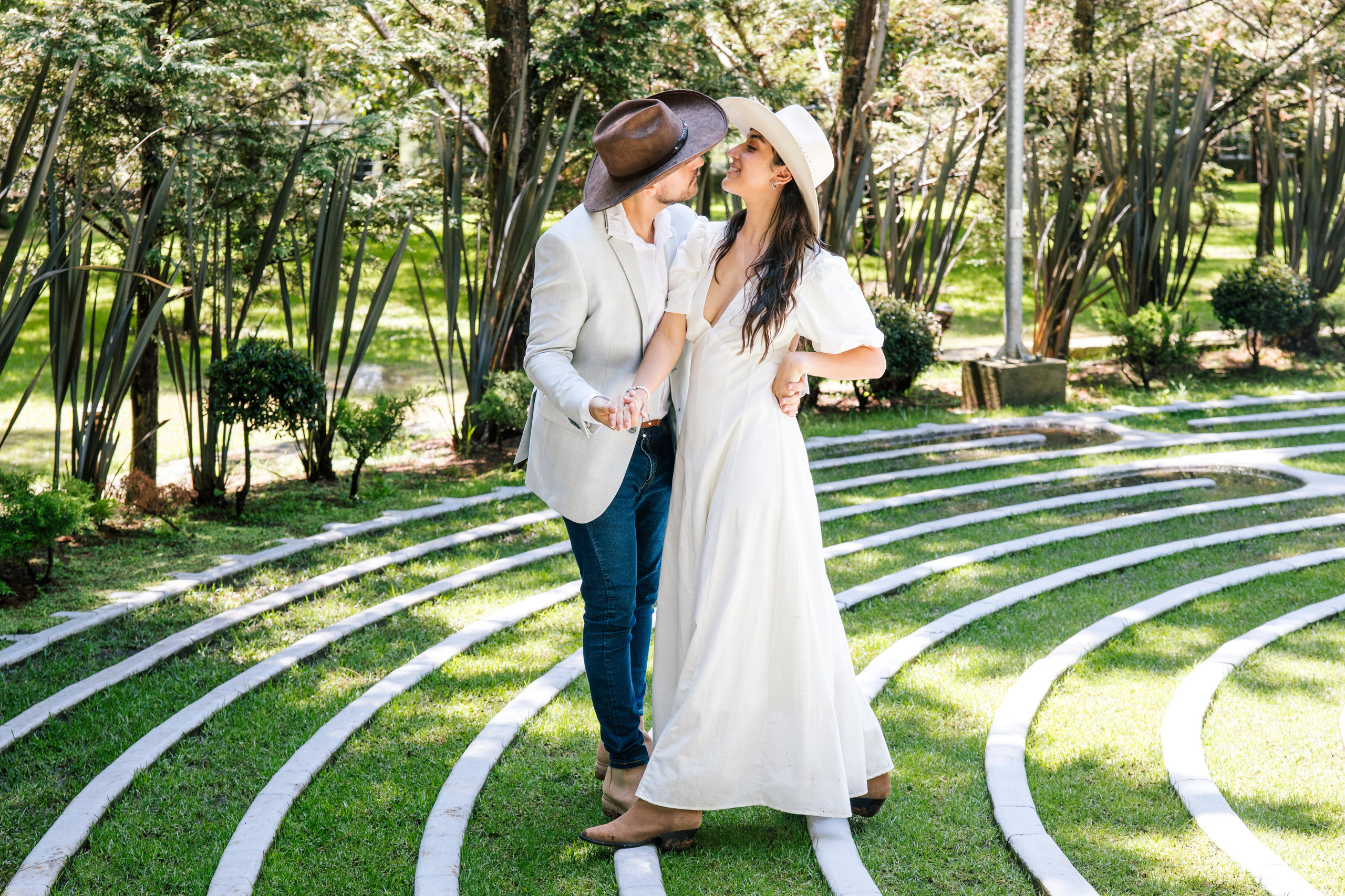 Casual en bosque Fer y Horacio. Wedding Photographer Ruth Preciado