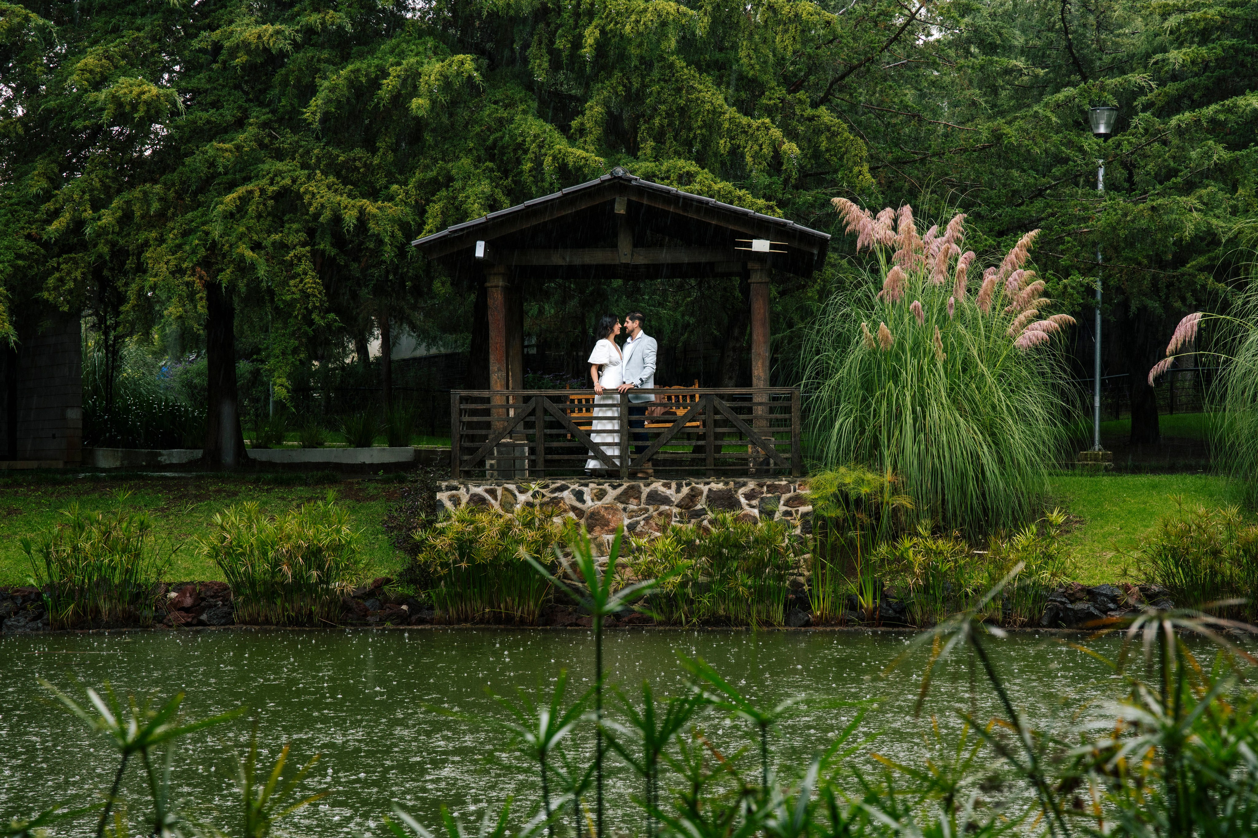 Casual en bosque Fer y Horacio. Wedding Photographer Ruth Preciado