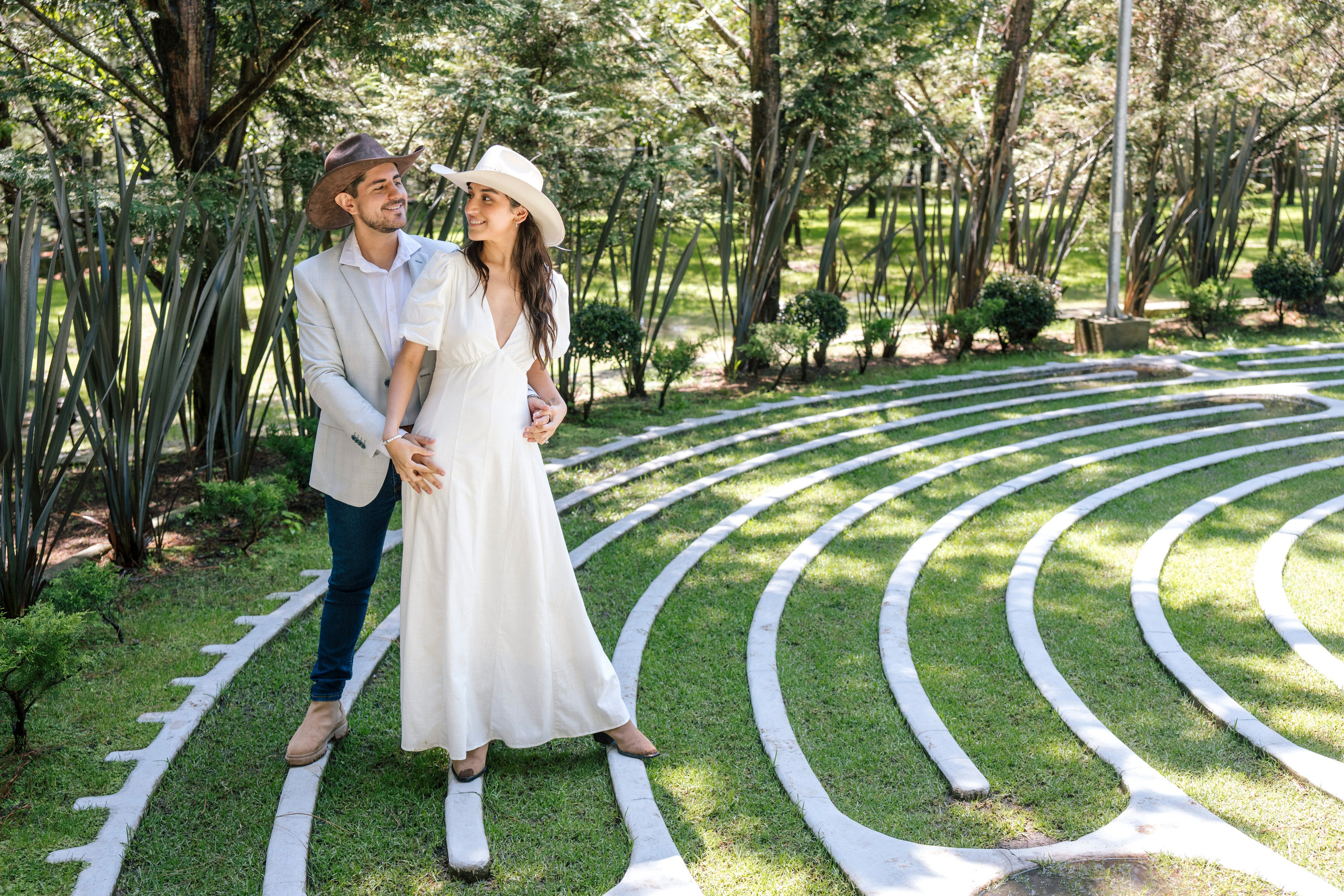 Casual en bosque Fer y Horacio. Wedding Photographer Ruth Preciado