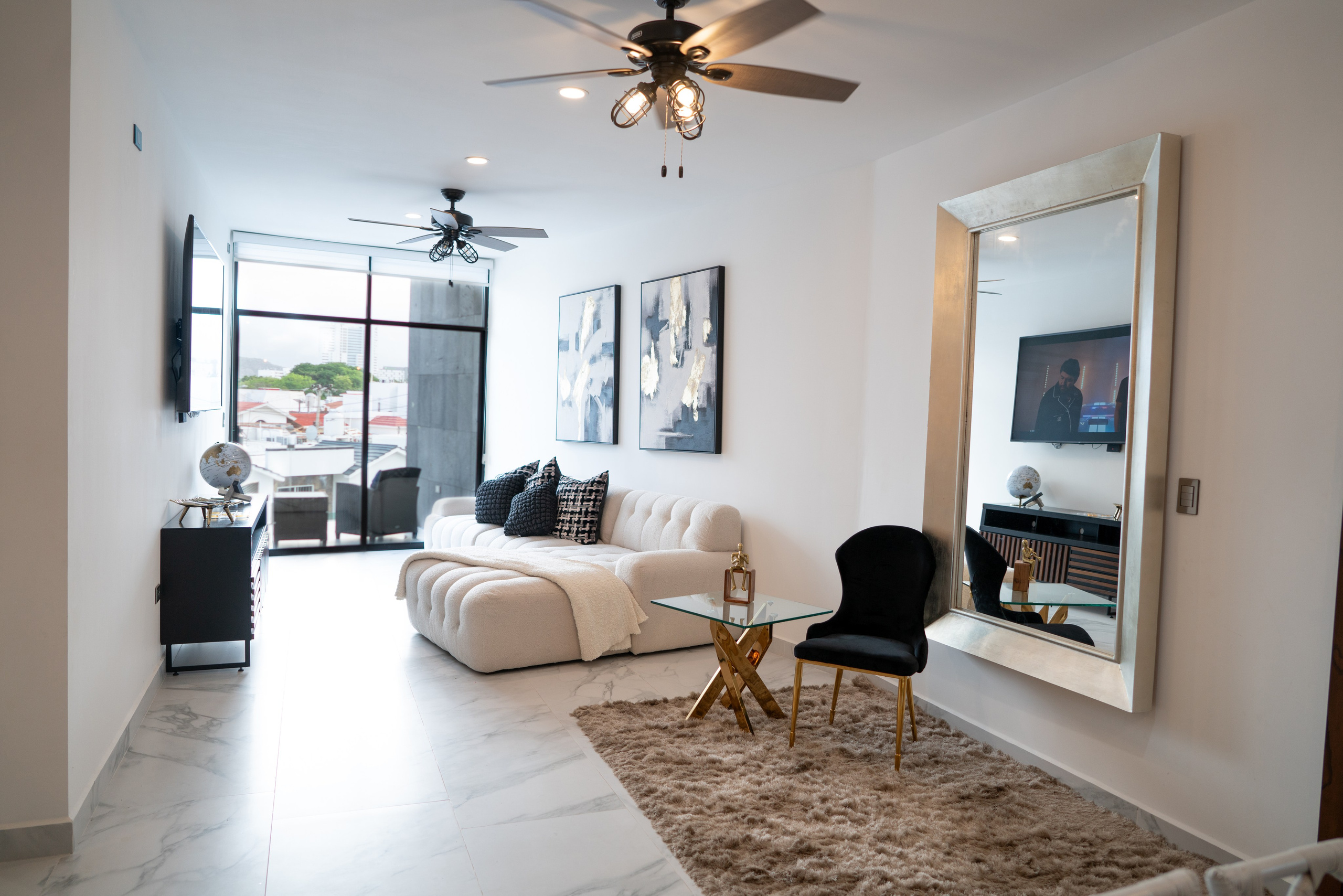 How to take photos for Airbnb