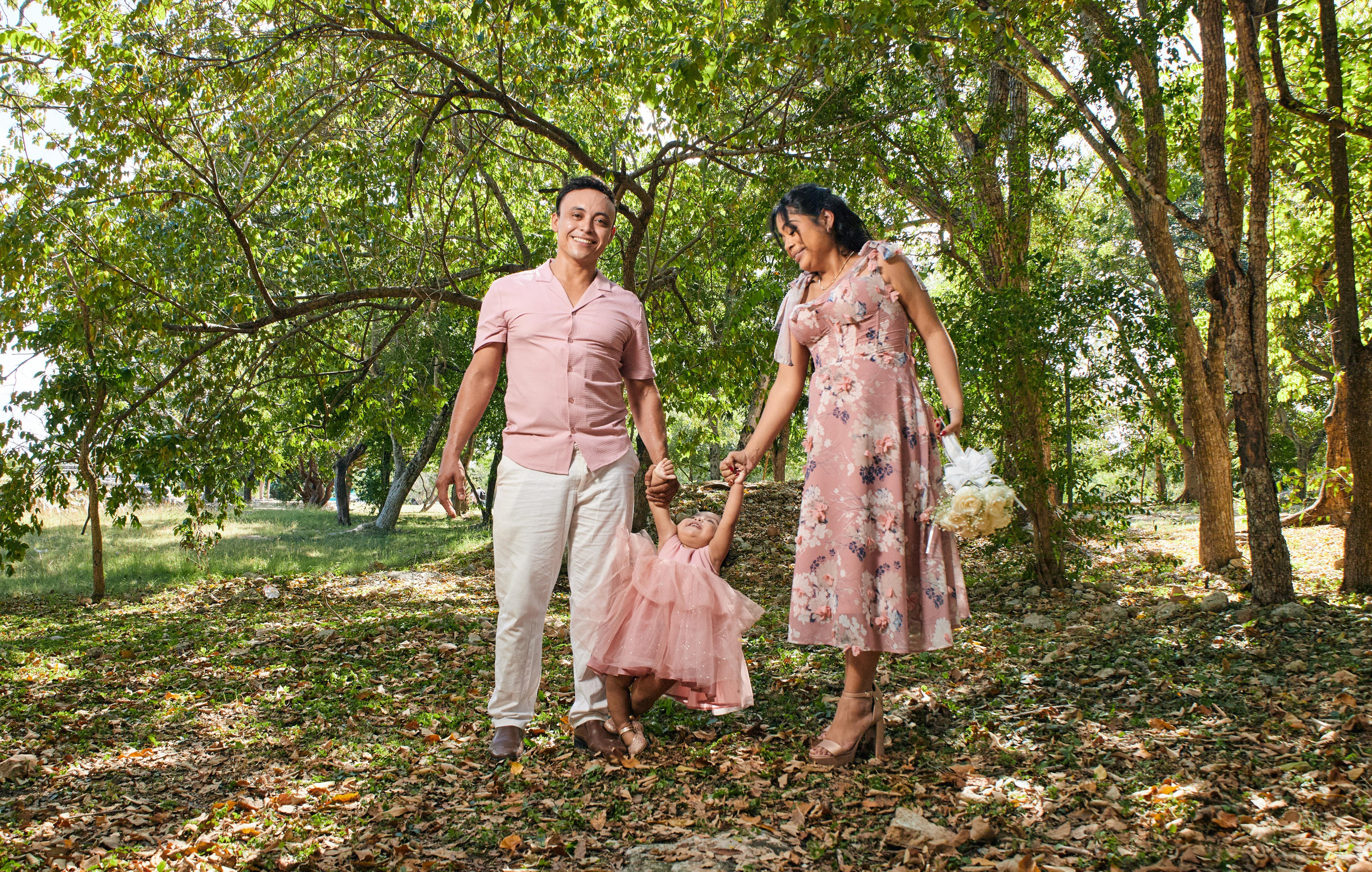 Sesión familiar 5 de Diciembre 2025. Christian Ku fotógrafo en Mérida, Yucatán