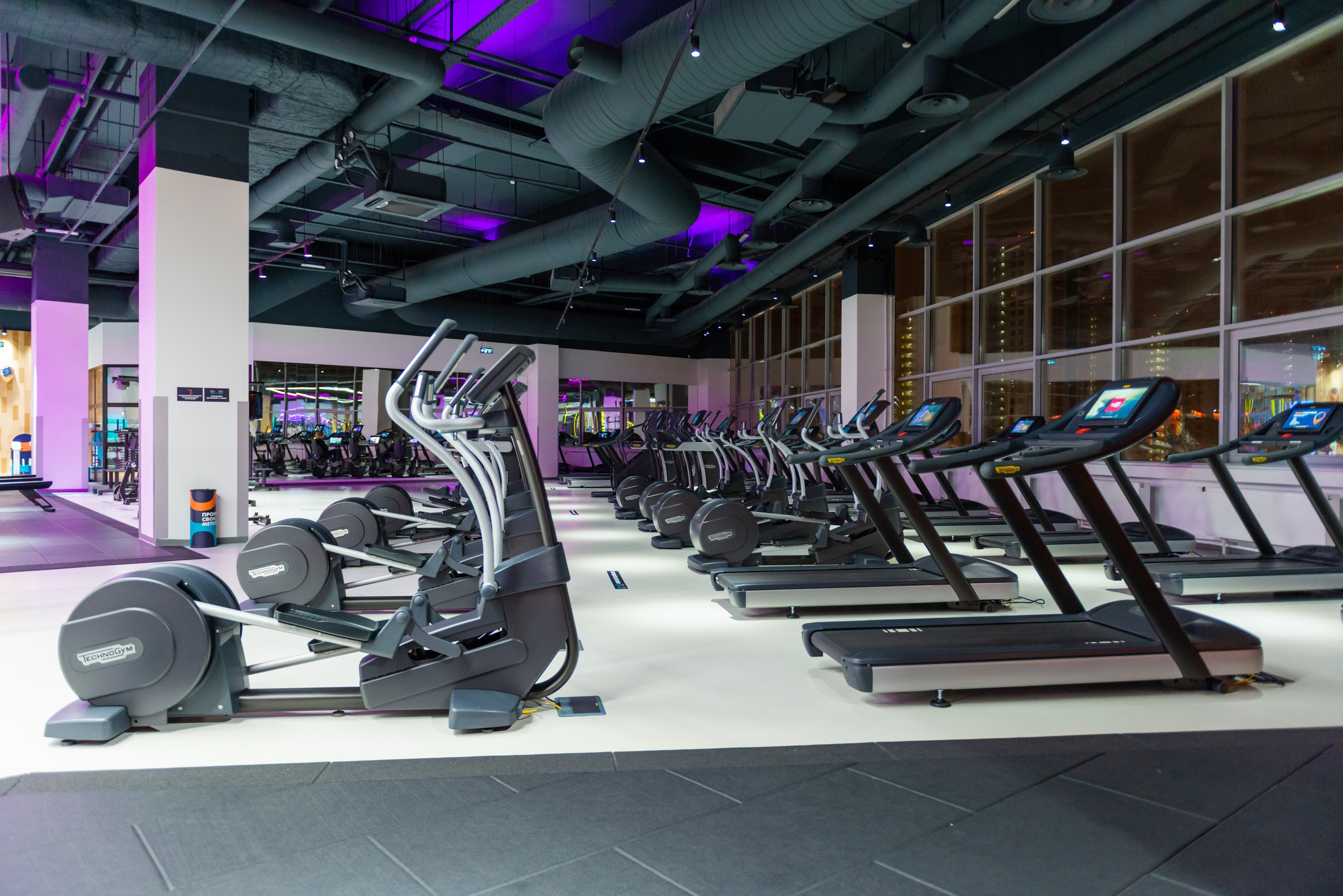 Fitness clubs. PHOTOGRAPHER QUINTANA ROO