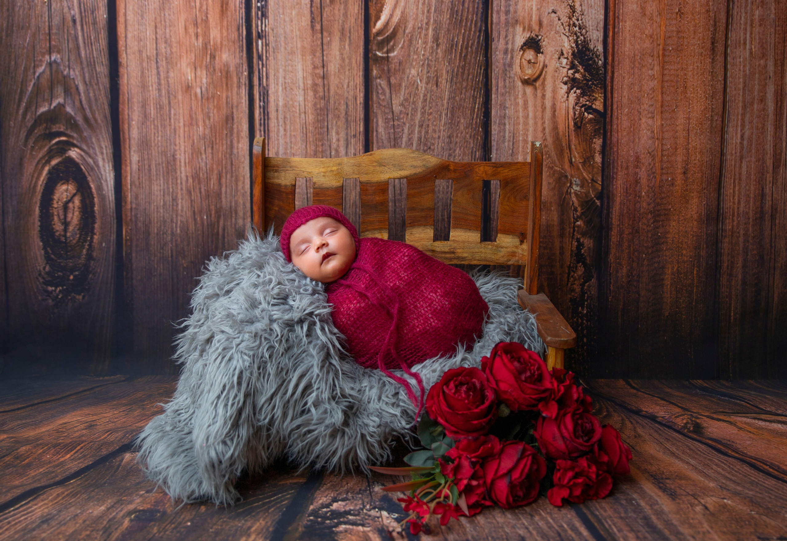 Newborns. Lifestyle and Family Photographer Faryal Saeed