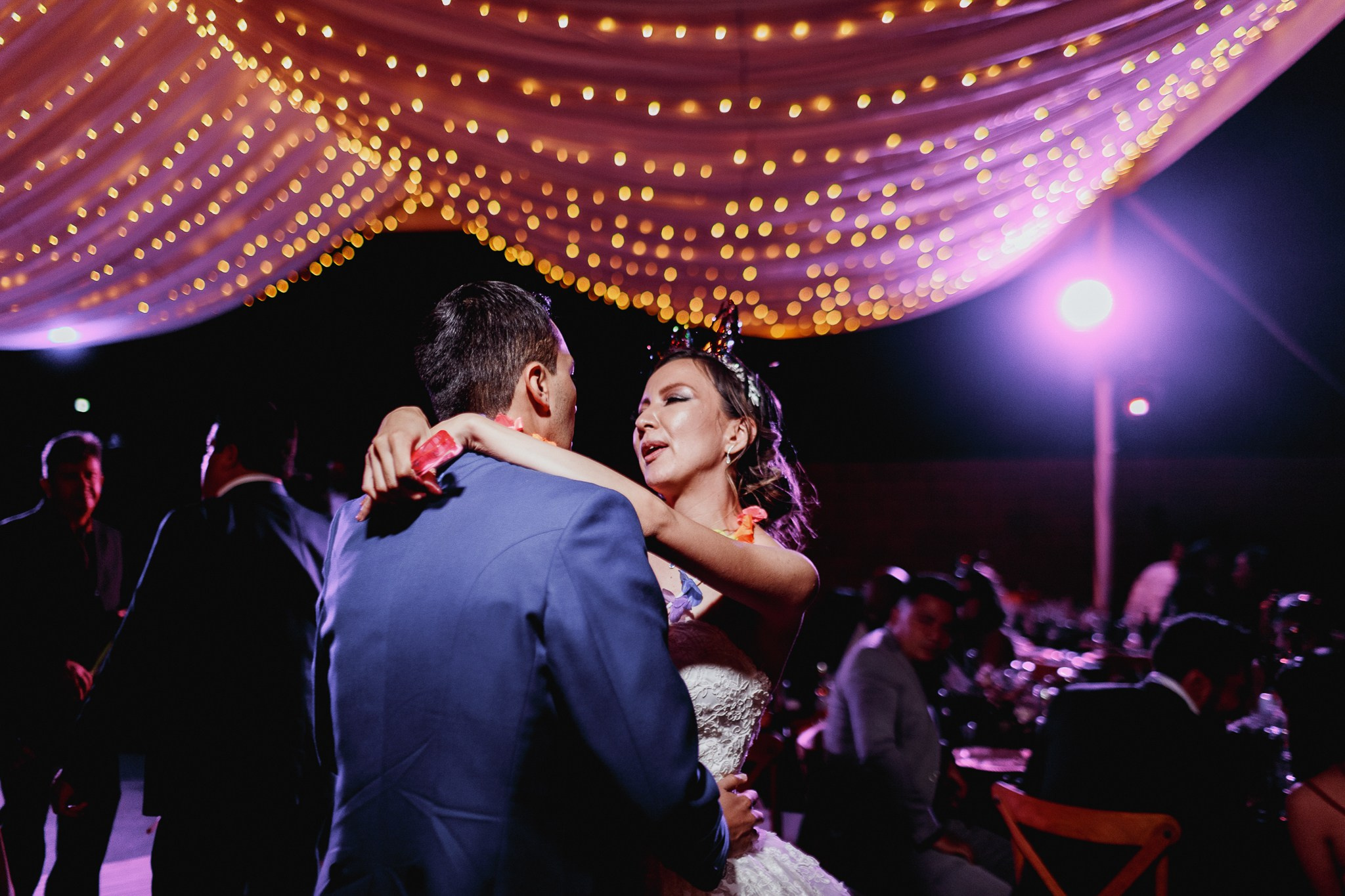 Paola y Juan Carlos: Boda en San Luis Potosí - Jardin los Olivos. Fotógrafo de bodas