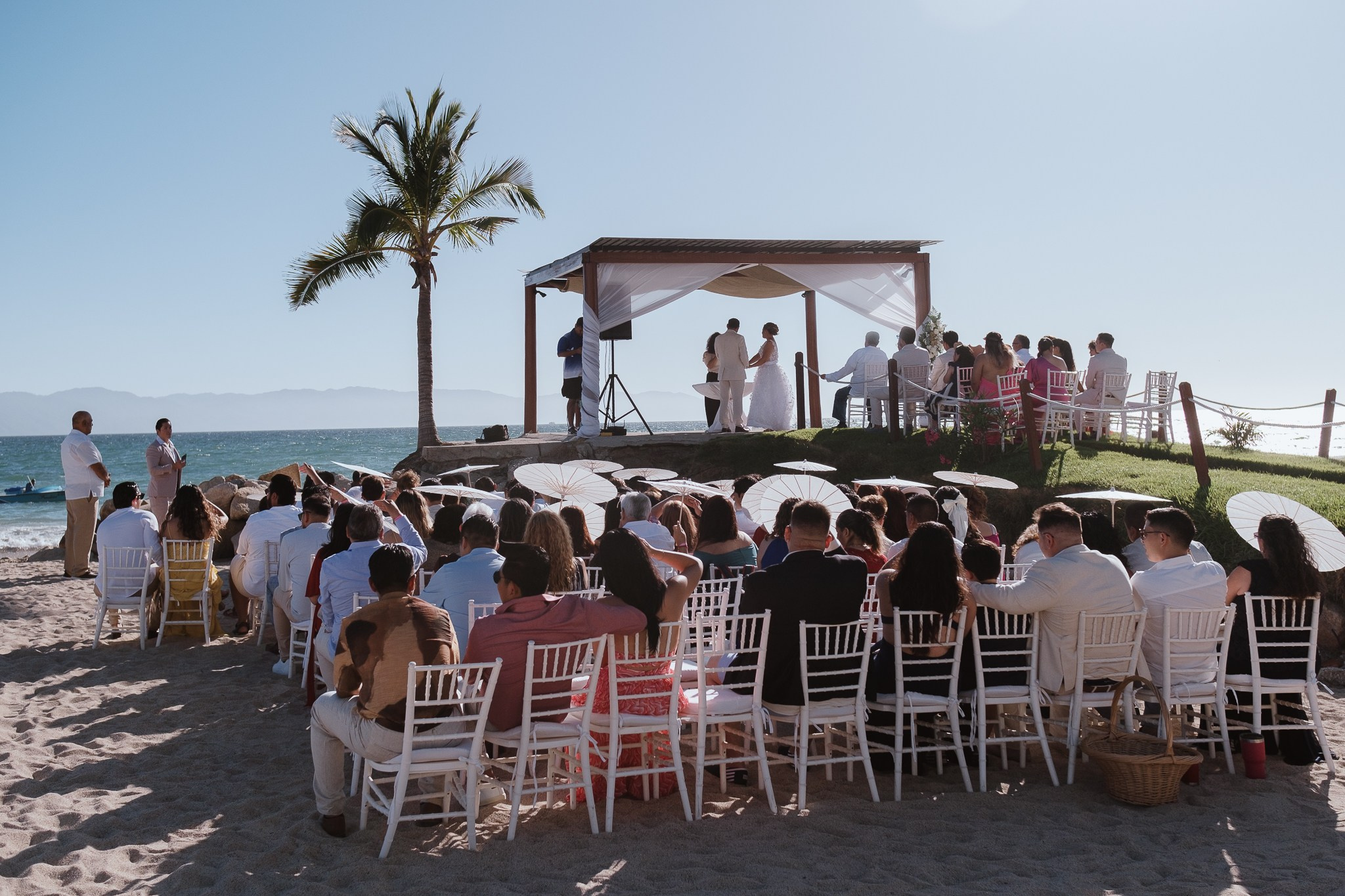 Gaby y Pepe: Boda en Puerto Vallarta. Fotógrafo de bodas