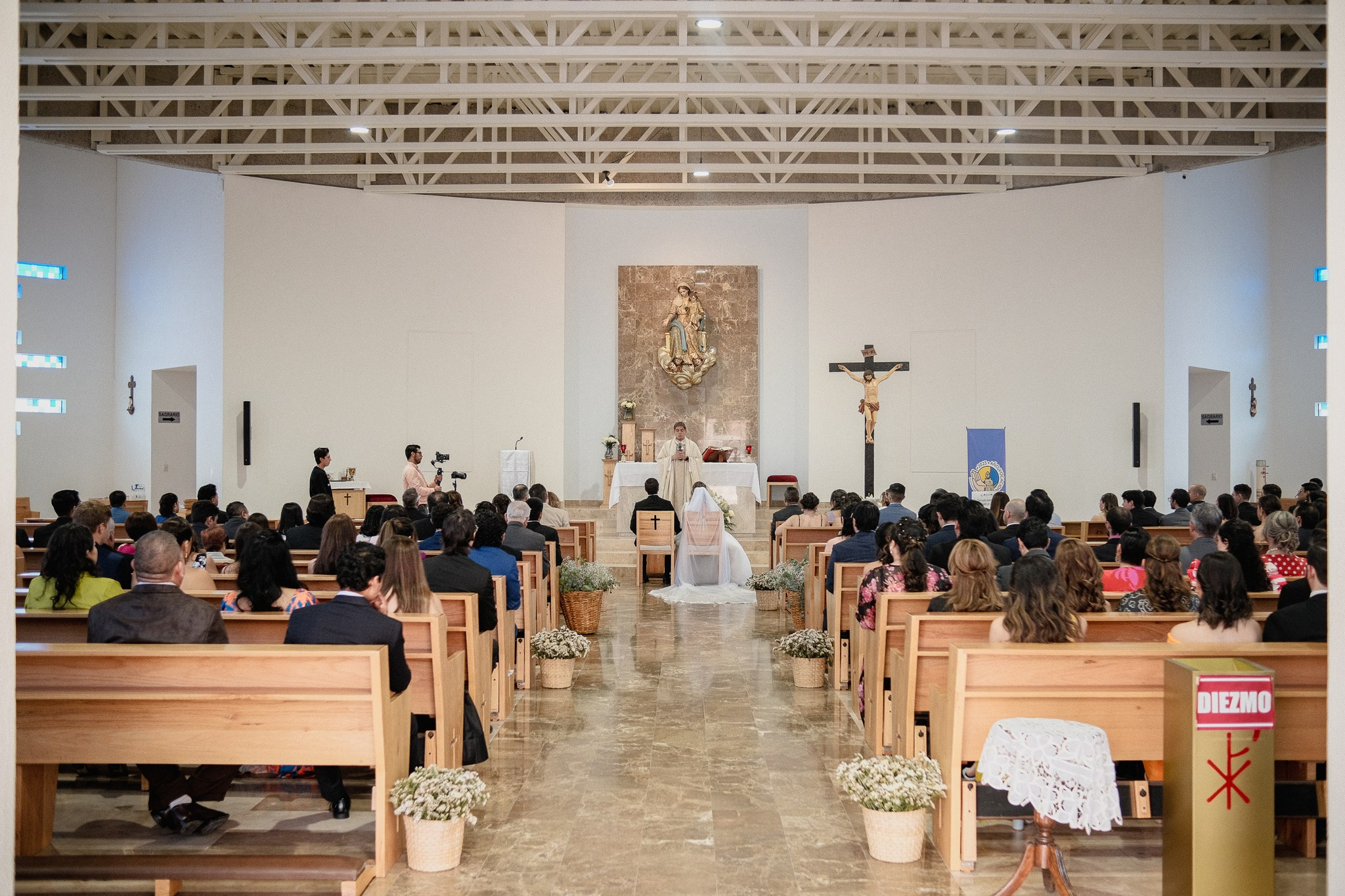 Ale y Misael. Fotógrafo de bodas