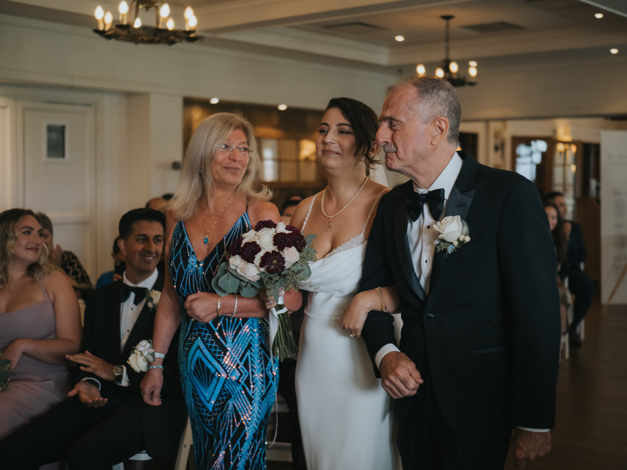 Wedding of Cassandra and Loïc in Beaconsfield, Montreal. Montreal Wedding Photographer — Muriel Oe Photo
