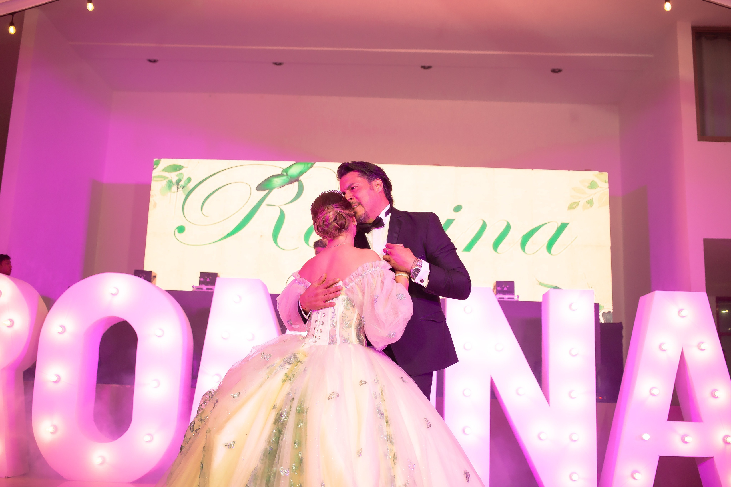 XV AÑOS ROMINA. Simón Enríquez Studio